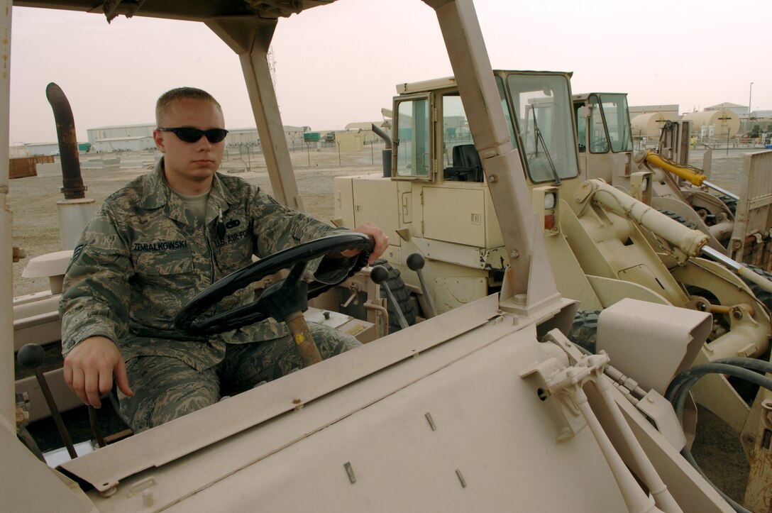 Staff Sgt. Dennis Zemialkowski, 380th Expeditionary Logistics Readiness Squadron dispatch support non-commissioned officer in charge, pulls a fork lift into a parking spot at a base in Southwest Asia, May 6, 2008. Sergeant Zemialkowski was the 380th Air Expeditionary Wing's Warrior of the Week for the week of May 9, 2008.(U.S. Air Force photo/Senior Airman Levi Riendeau)