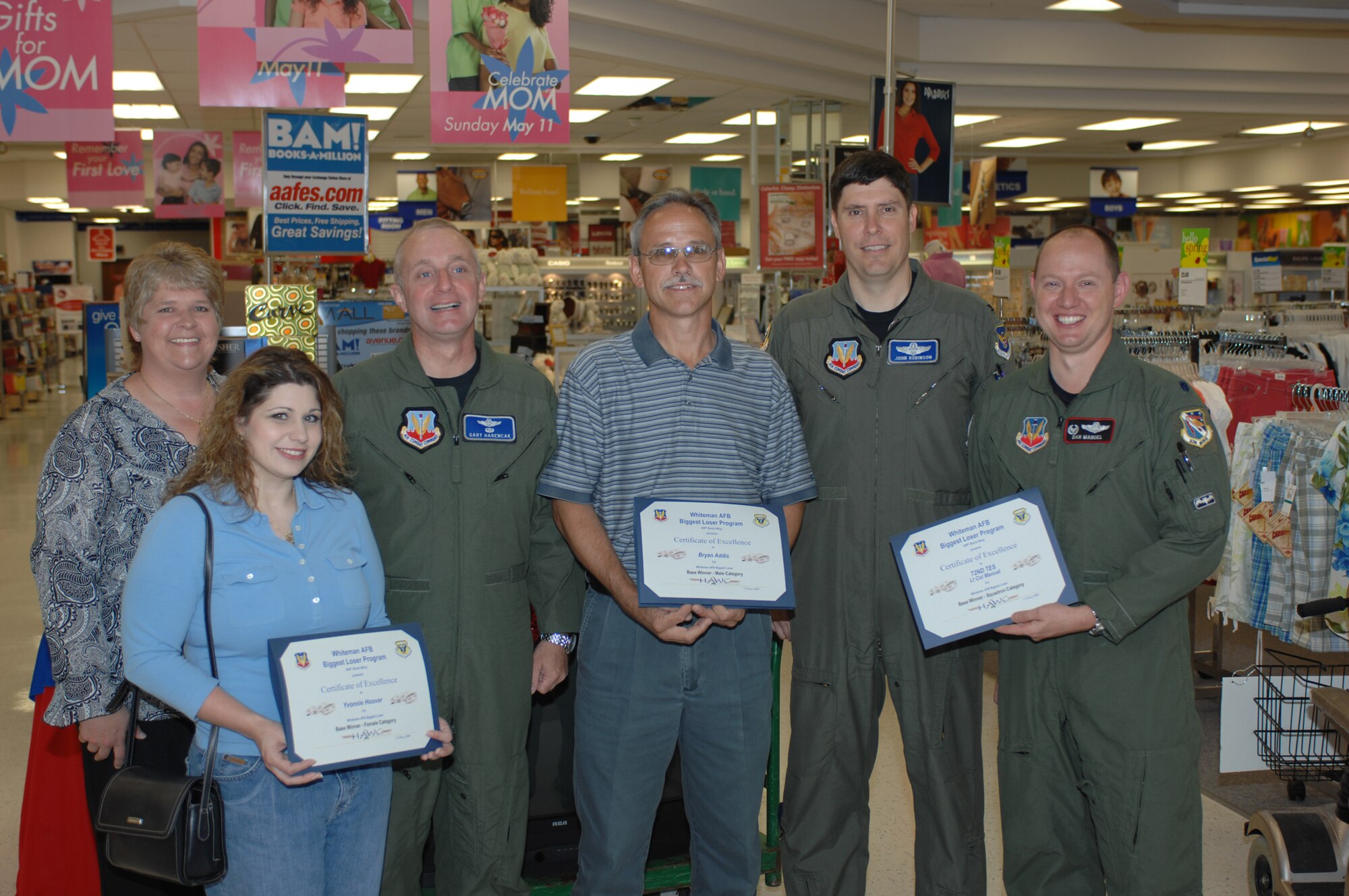 WHITEMAN AIR FORCE BASE, Mo. - 509th Bomb Wing leaders recognize the winners of Whitemans biggest loser program May 13. The contest ended May 1, with over 216 participants. Participating Whiteman Warriors were able to shed over 578 lbs.(U.S. Air Force photo/Staff Sgt Charles D. Larkin Sr.)