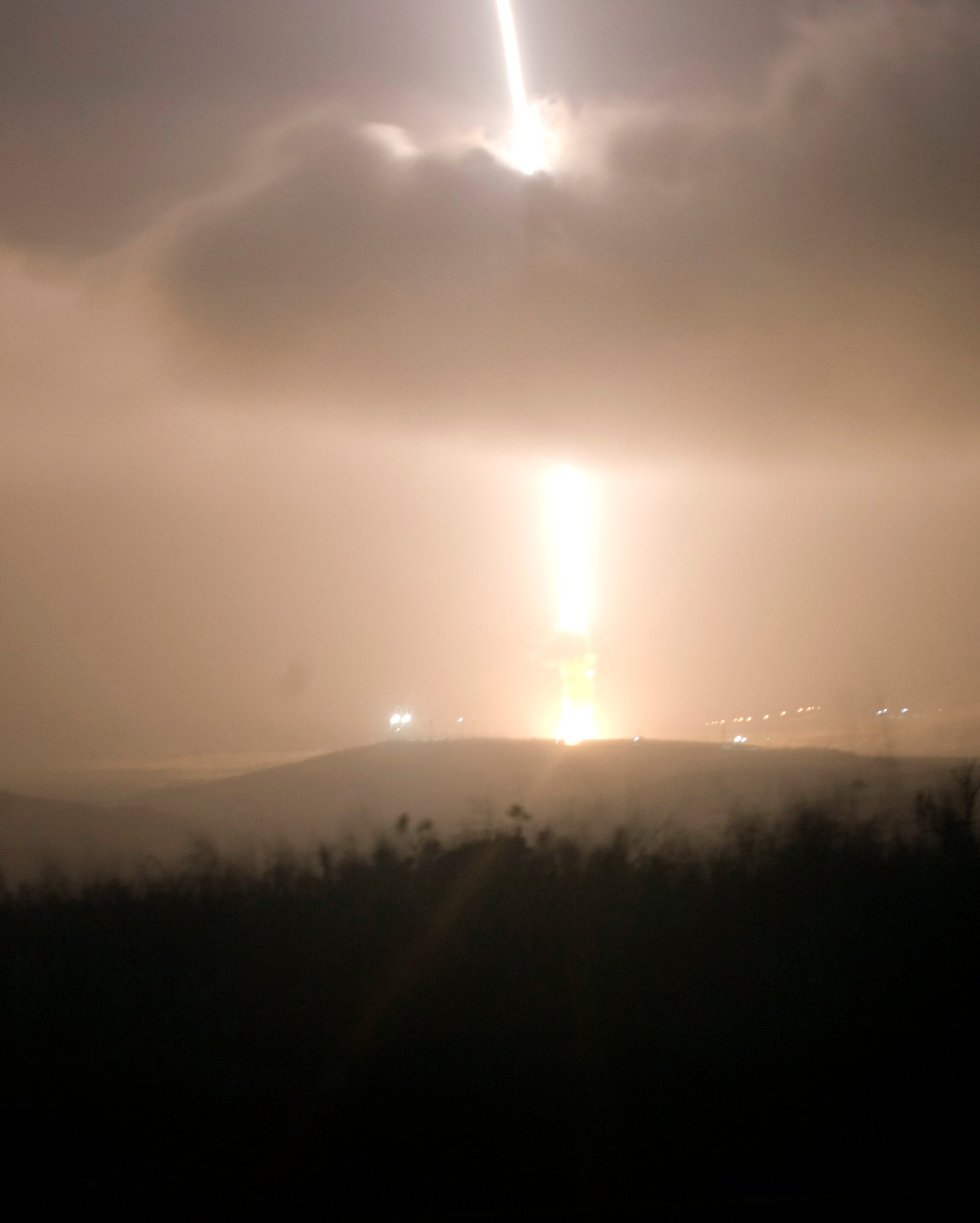 Missile successfully launches from Vandenberg > Air Force > Article Display
