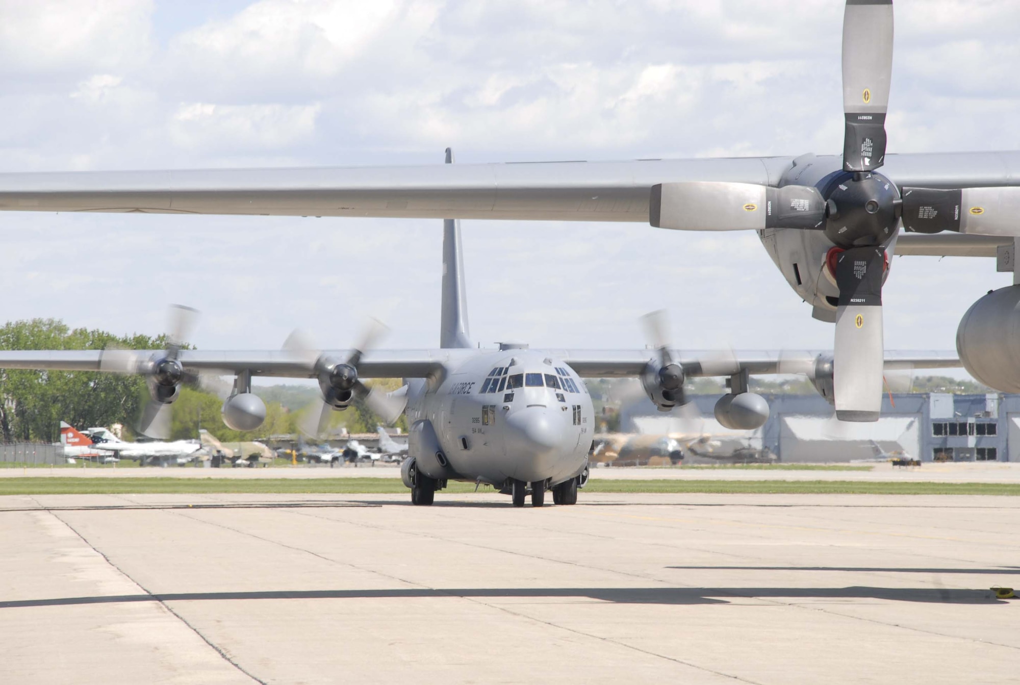 MINNAPOLIS-ST. PAUL AIR RESERVE STATION, MINN -- A C-130 (H3 model) from the 914th Airlift Wing at Niagara Falls Air Reserve Station, N.Y. taxis in behind one of the 934th Airlift Wing?s H2 models here May 20. The plane?s arrival is part of the Base Realignment and Closure plan to switch the 934th AW?s H2 models of the C-130 Hercules for the New York unit?s H3 models in an effort to streamline both units? operations with their Air National Guard counterparts. Air Force Photo/Master Sgt. Paul Zadach

