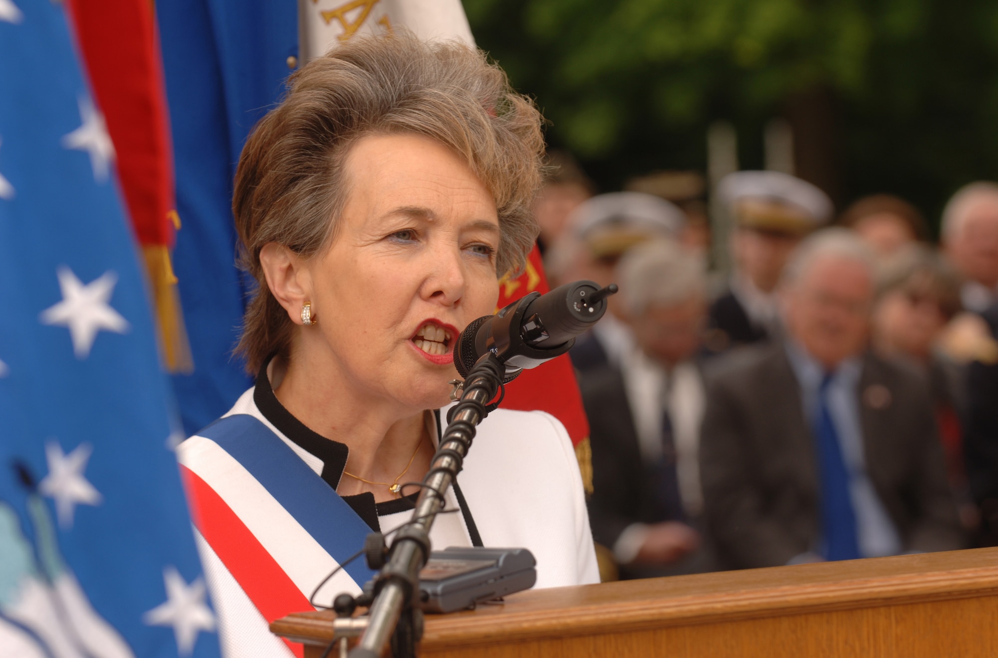 Christiane Barody-Weiss, mayor of Marnes-la-Croquette, France, speaks during the Lafayette Escadrille memorial ceremony May 24 outside of Paris, where several hundred French and American citizens paid homage to the United States' first combat aviators, an all-American squadron of volunteers who flew under the French flag during World War I, where many gave their lives in defense of French democracy. (U.S. Air Force photo/Master Sgt. Scott Wagers)