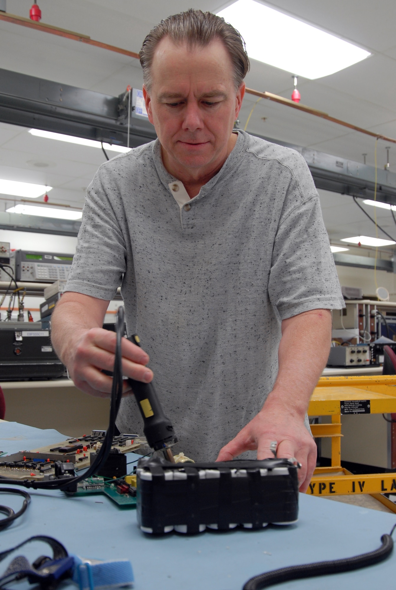 Paul Albertson, 412th Maintenance Squadron electronic measurement equipment mechanic, is the Team Edwards Technician of the Quarter. Among his accomplishments during the quarter, Mr. Albertson calibrated 142 items and maintained 100 percent quality on seven reviews. He led and organized a five-member team for the Air Force Materiel Command Team Lean Challenge. (Air Force photo by Airman 1st Class William O'Brien)
