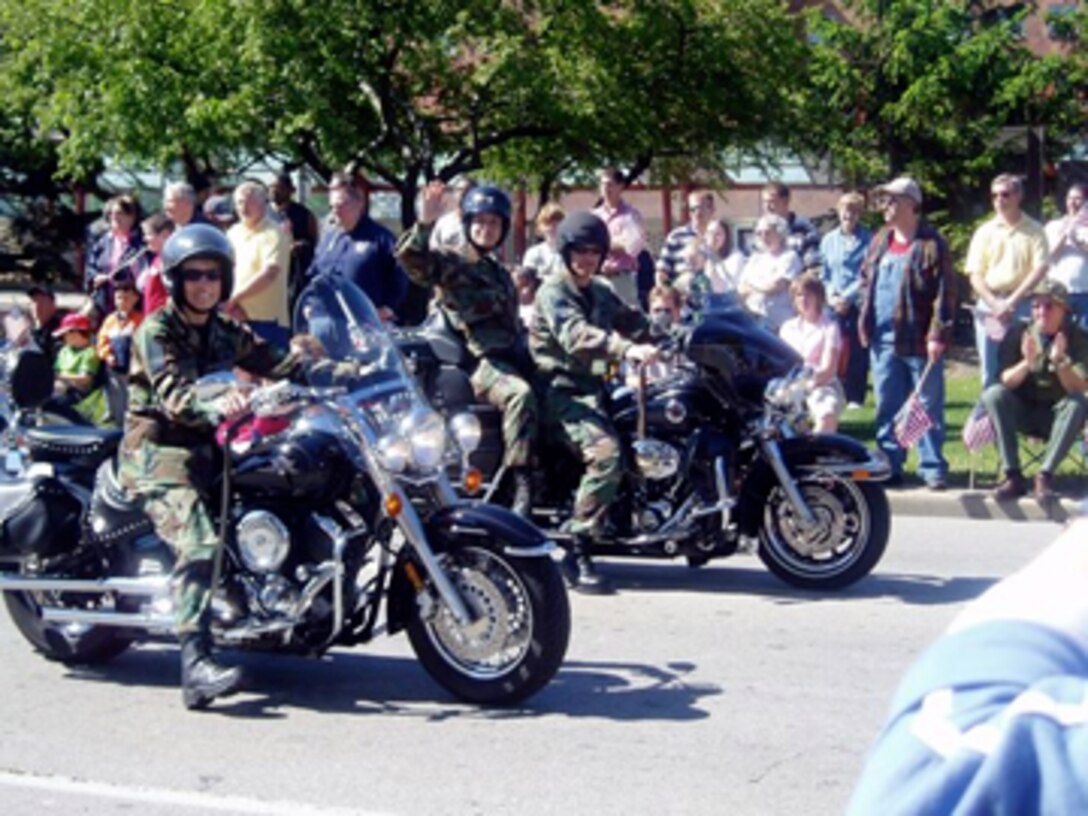 Members from the 180th Fighter Wing, rides in the annual Memorial Day Parade in Toledo, Ohio. Photo by Christi S. Bartman