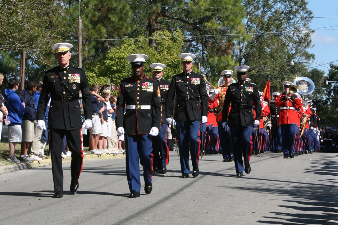 Gen. James T. Conway, 34th Commandant of the Marine Corps, along with Sgt. Major Carlton W. Kent, 16th Sergeant Major of the Marine Corps, lead Marines from Marine Barracks Washington during Gen. Robert H. Barrow's funeral in St. Francisville, La., Nov. 3.  Barrow, the 27th CMC, a veteran of three wars, with more than 40 years of service, passed away Oct. 30.