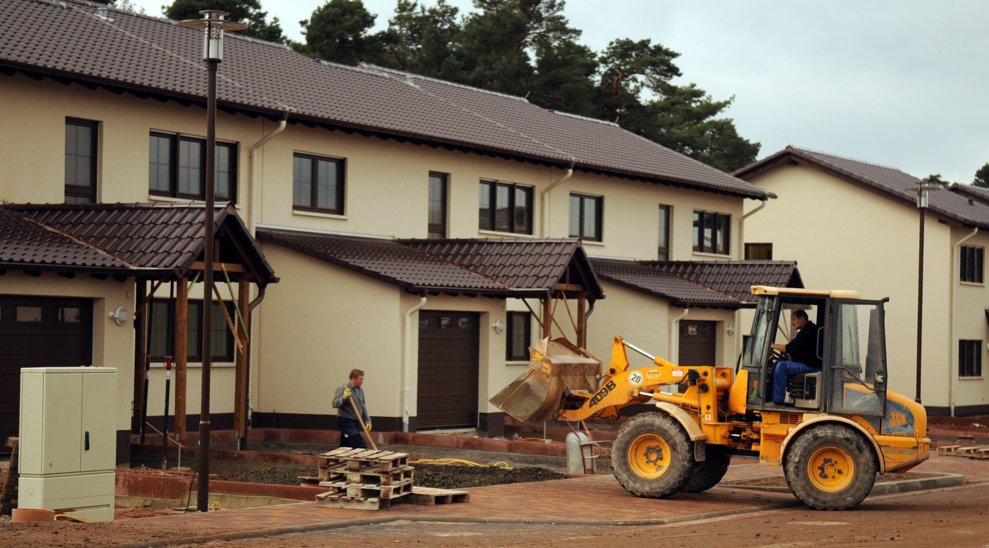 The Kaiserslaurtern Military Community family housing program began construction in August 2004 and is scheduled to be complete in 2010. Currently construction in the KMC have completed approximatley 500 units, Oct. 22, 2008. (U.S. Air Force photo Airman 1st Class Scott Saldukas)