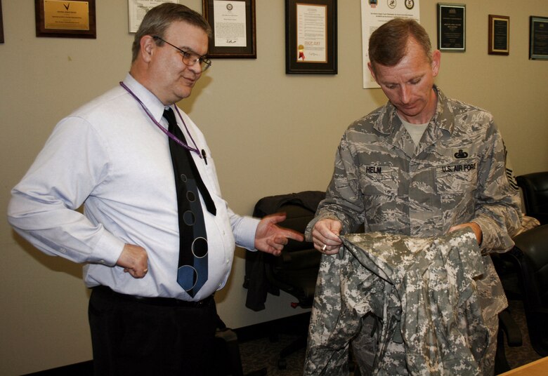 New AAFES chief dresses down uniform issues > U.S. Air Force > Article Display