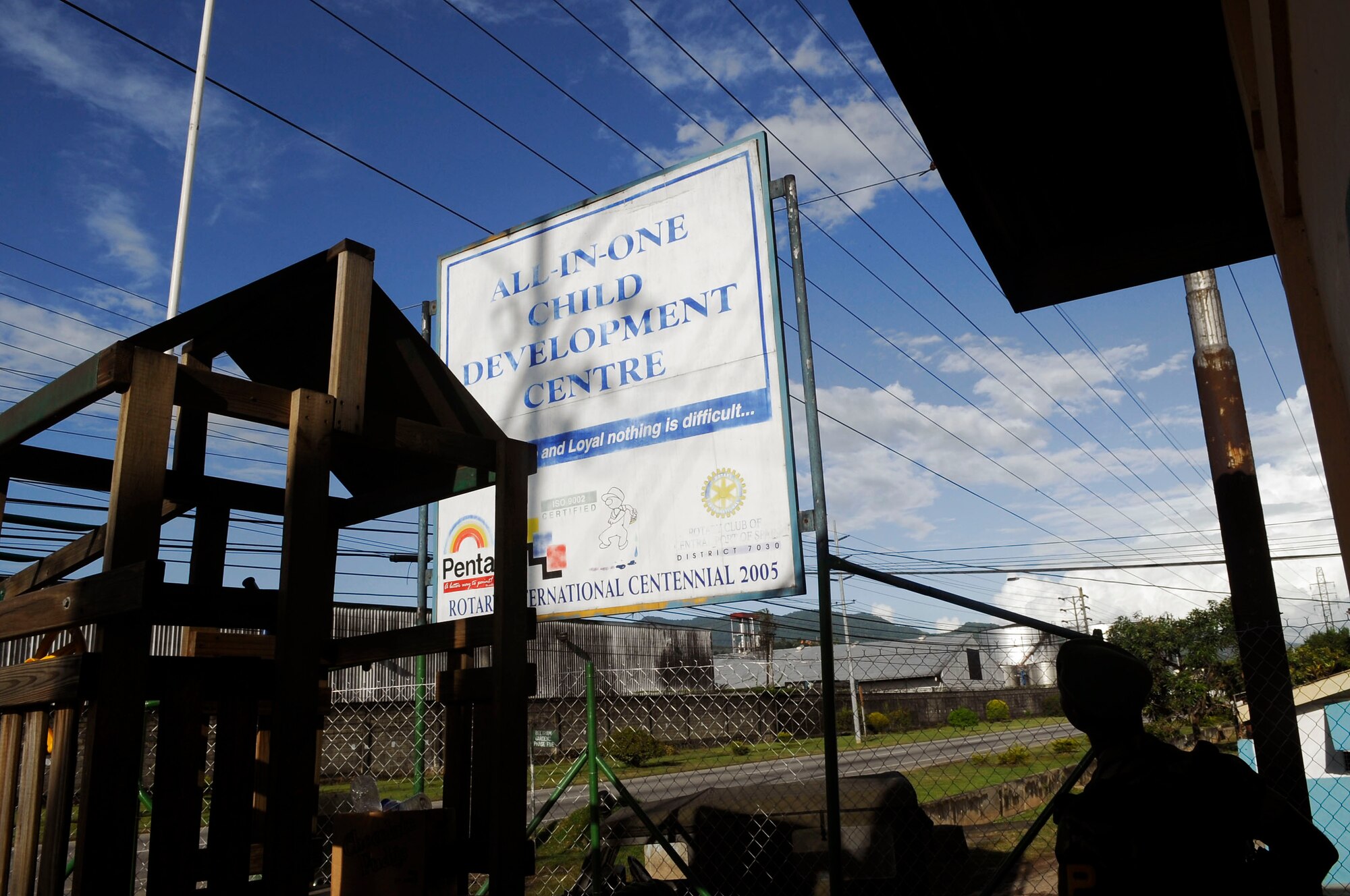 Airman and Sailors are refurbishing the All-in-One Development Center in support of Operation Continuing Promise 2008 Nov. 4 in Tunapuna, Trinidad and Tobago. (U.S. Air Force photo/Master Sgt. Cecilio Ricardo)
