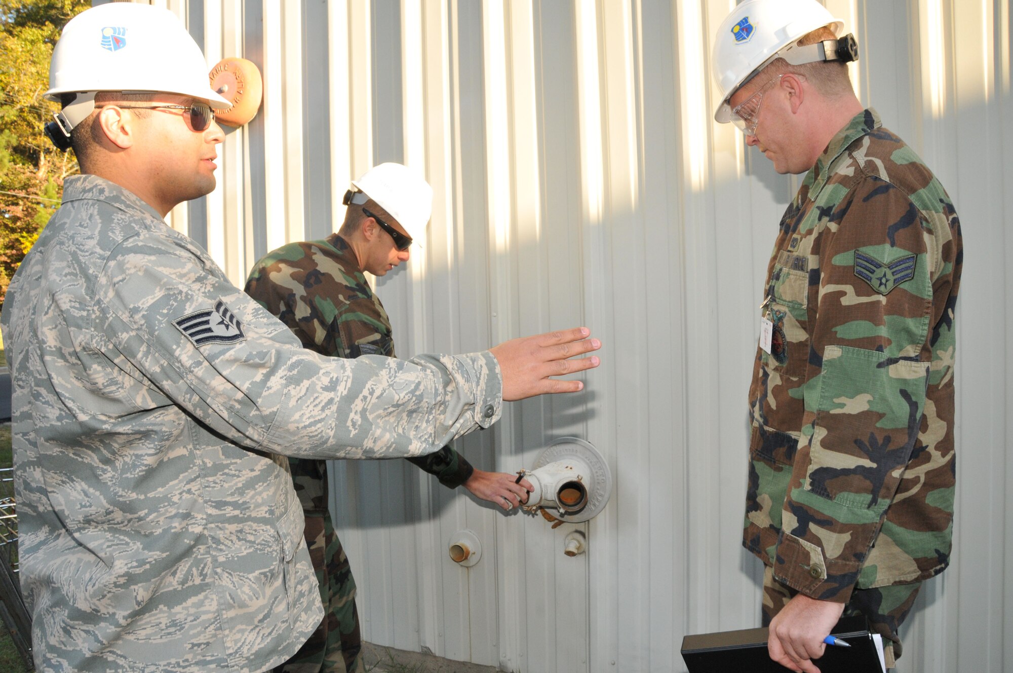The 'dirty dozen' take on fire inspector course at Arnold > Arnold Air