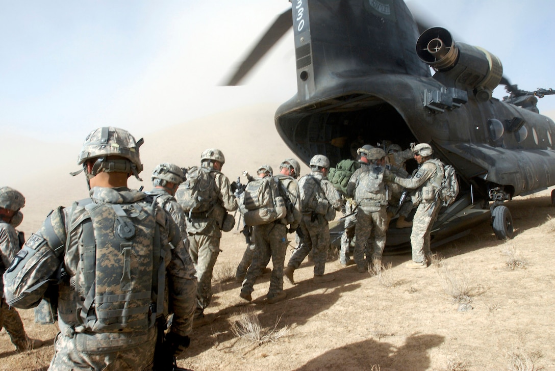 101st Soldiers Conduct Air Assault Mission In Eastern Afghanistan