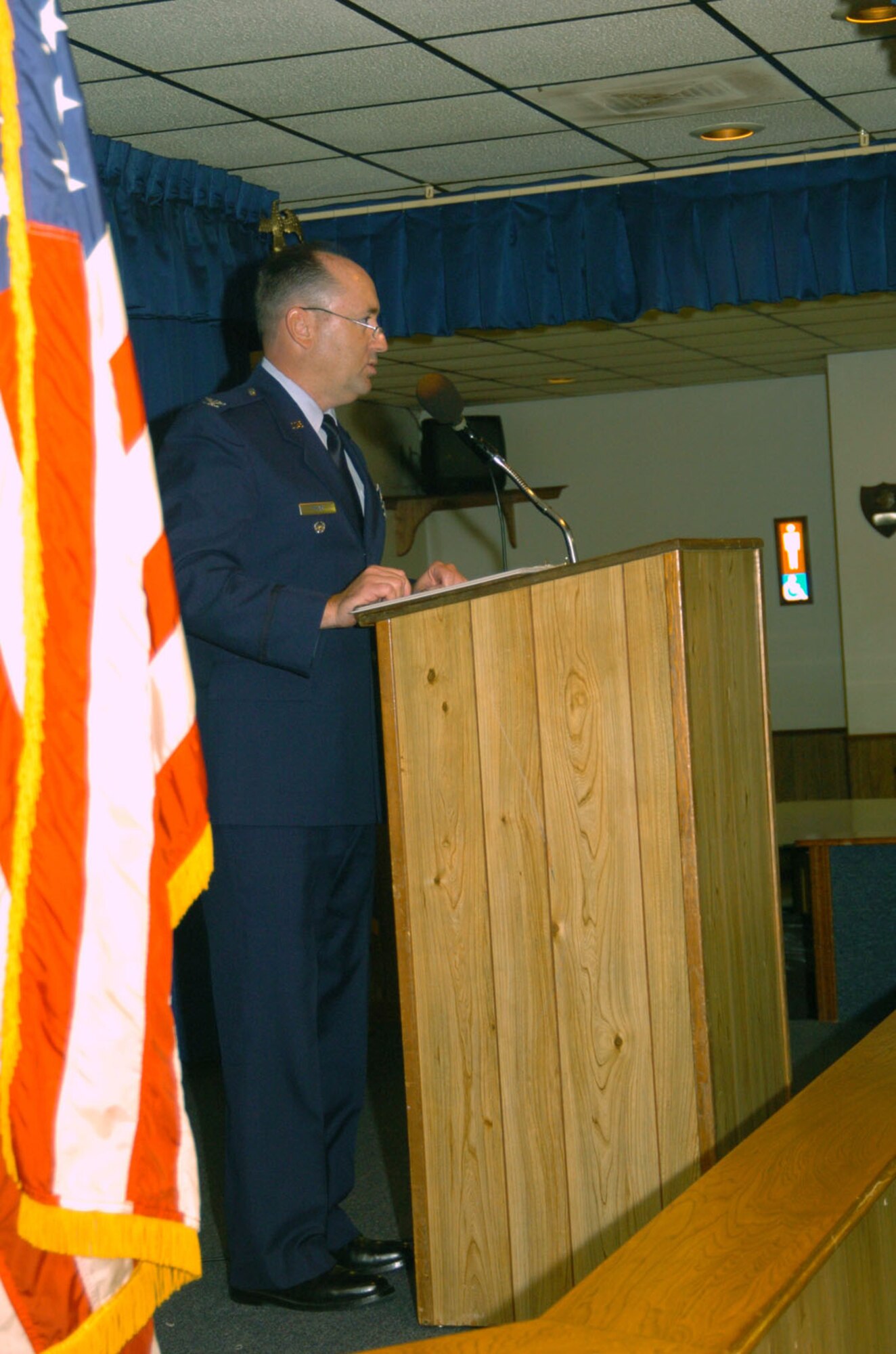 Veterans of Foreign Wars Post 4876, Altus, Okla., hosted a luncheon honoring veterans and their families Nov. 11. The luncheon and ceremony were attended by Airmen assigned to the 97th Air Mobility Wing, Altus AFB. Col. Stuart Shaw, 97th AMW vice commander, provided the keynote speech at the luncheon. The Colonel noted the common thread holding together all veterans and their families: a dedication to standing up and serving when the nation calls. (U.S. Air Force photo/Master. Sgt. Paul Dean)
