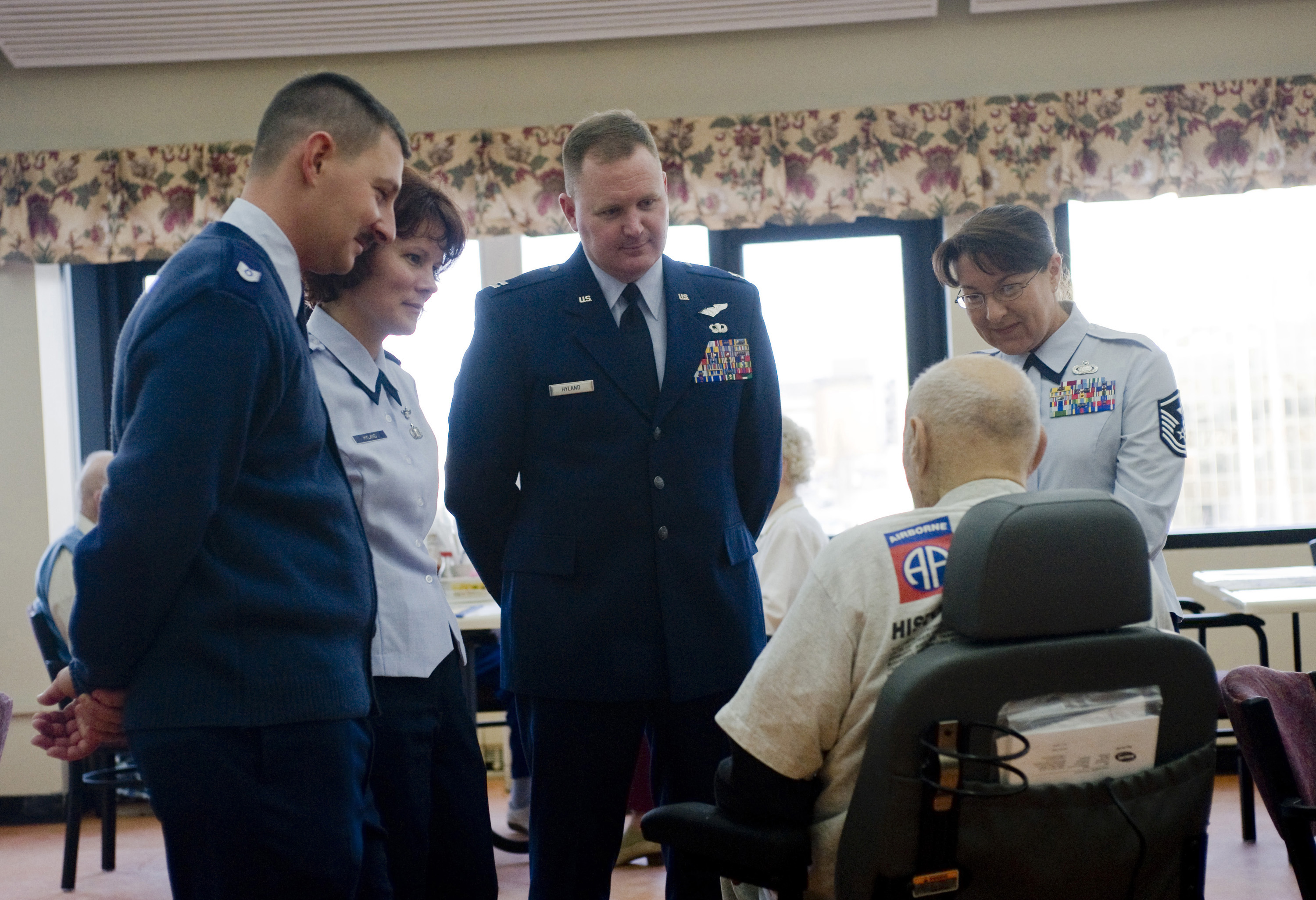 Elmendorf S Airmen Visit Veterans