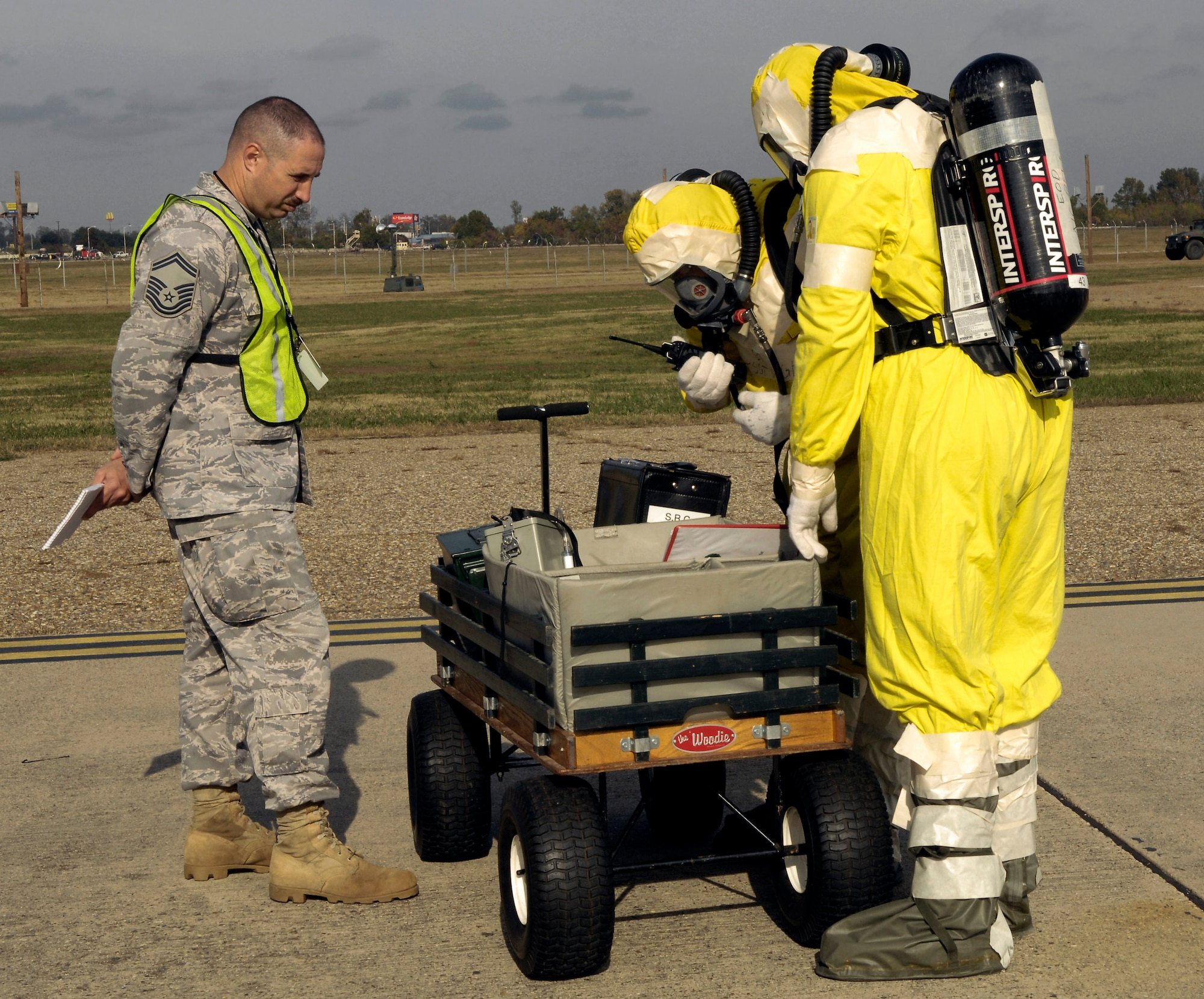 Members of the explosive ordnance disposal team are evaluated during a portion of the Air Combat Command Nuclear Surety Inspection Nov. 12 at Barksdale Air Force Base, La. ACC Inspector General officials graded the base's nuclear surety program management and administration, the personnel reliability program and logistics movement. (U.S. Air Force photo/Senior Airman Alexandra Sandoval) 
