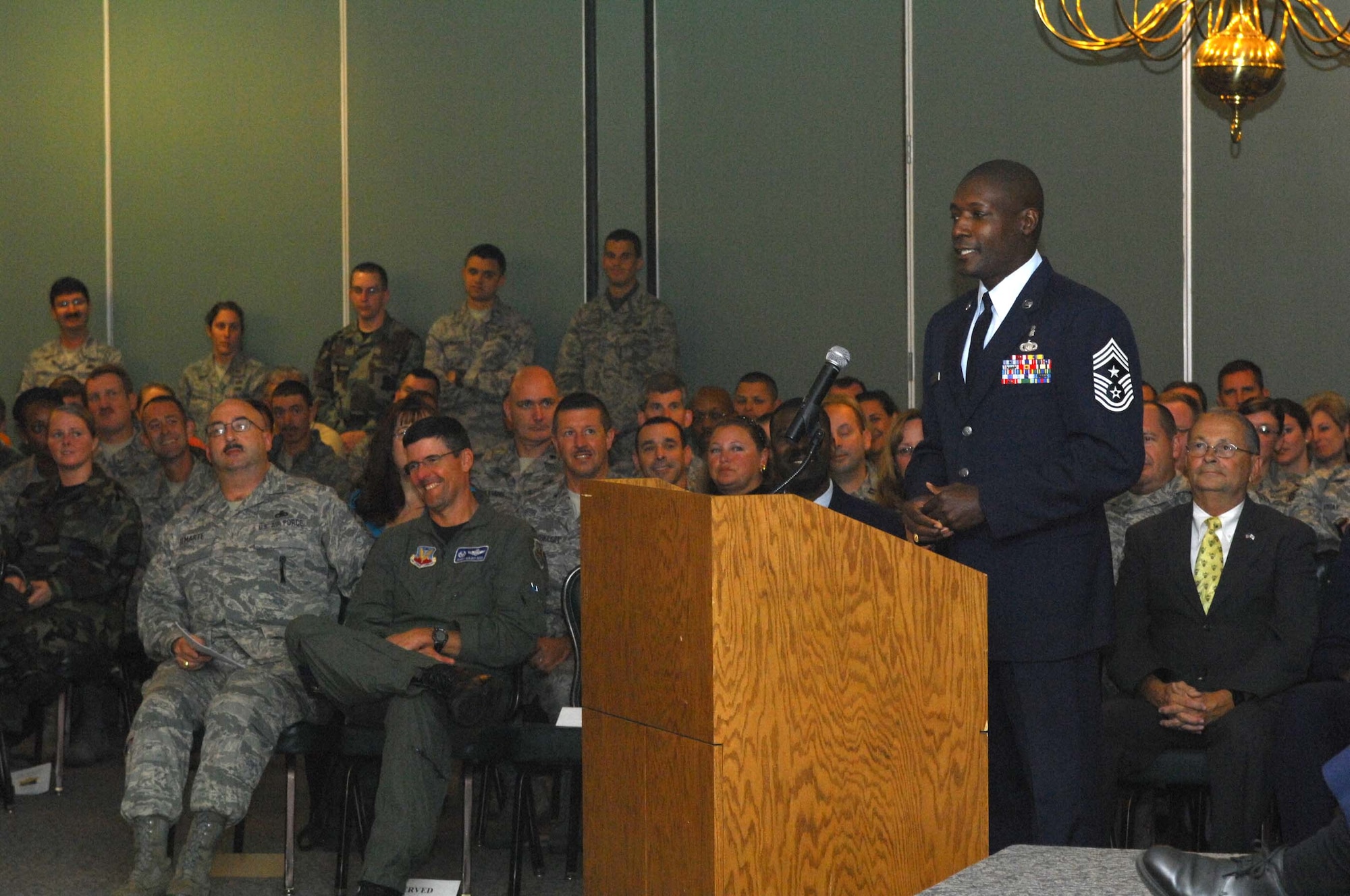 SHAW AIR FORCE BASE, S.C. -- Chief Master Sgt. Lefford Fate, 20th Fighter Wing command chief, speaks to the newest Community College of the Air Force graduates during a graduation ceremony at the Carolina Skies Club Oct. 29. (U.S. Air Force photo/Senior Airman William Coleman)