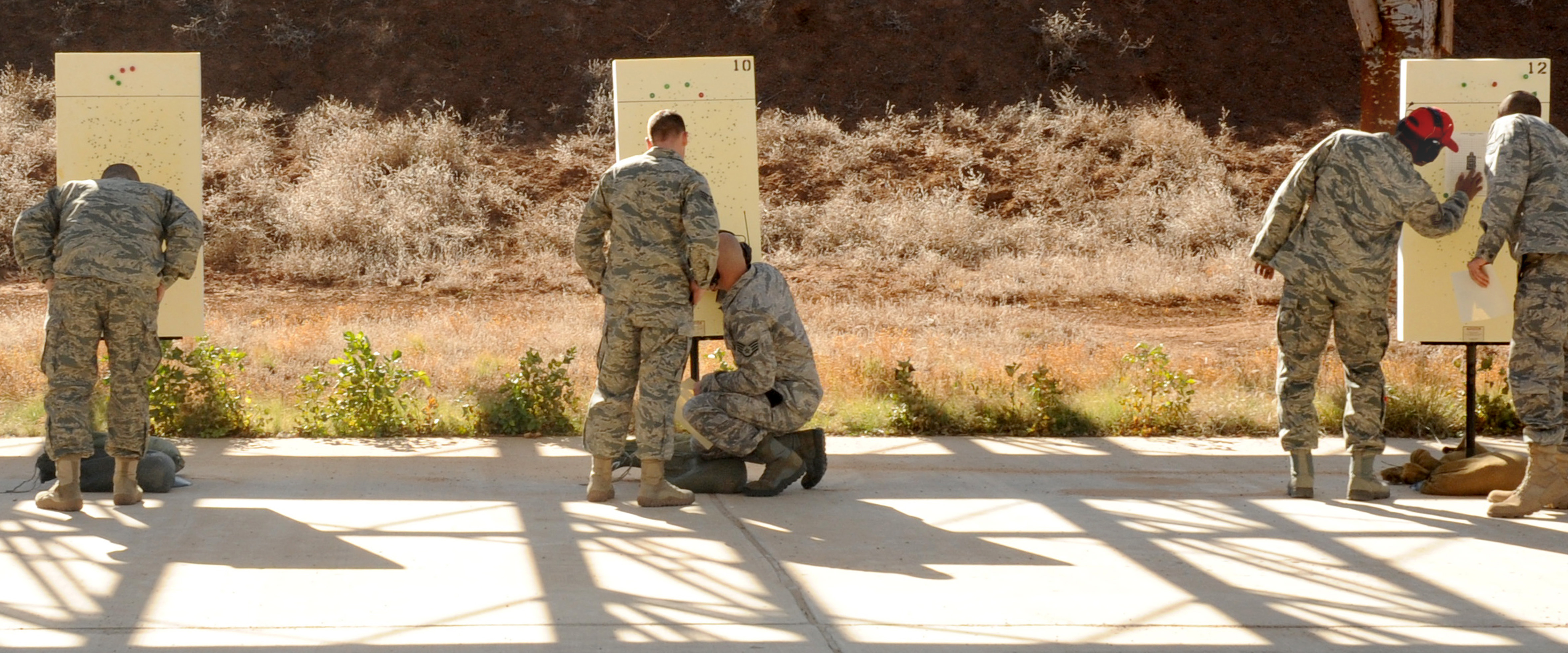 Airmen take aim during EIC shooting match > Cannon Air Force Base
