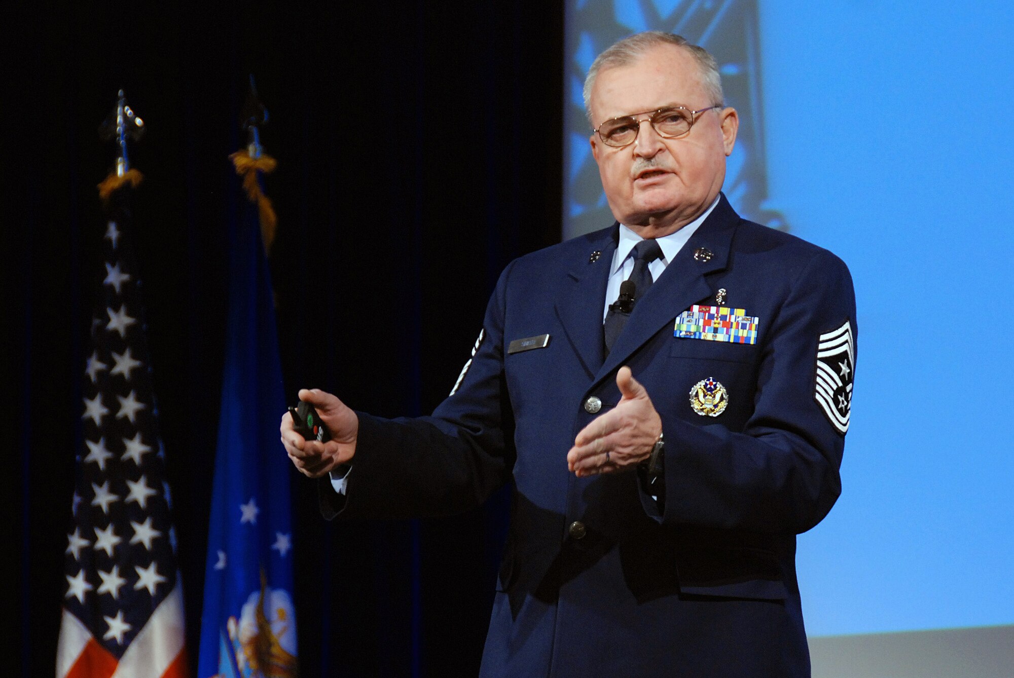 Chief Master Sgt. Richard Smith talks to Air National Guard senior officers and noncommissioned officers about the Hometown Heroes Salute recognition program Nov. 20 at the National Conference Center outside Washington, D.C. Chief Smith is the command chief of the Air National Guard. (U.S. Air Force photo/Master Sgt. Mike R. Smith) 
