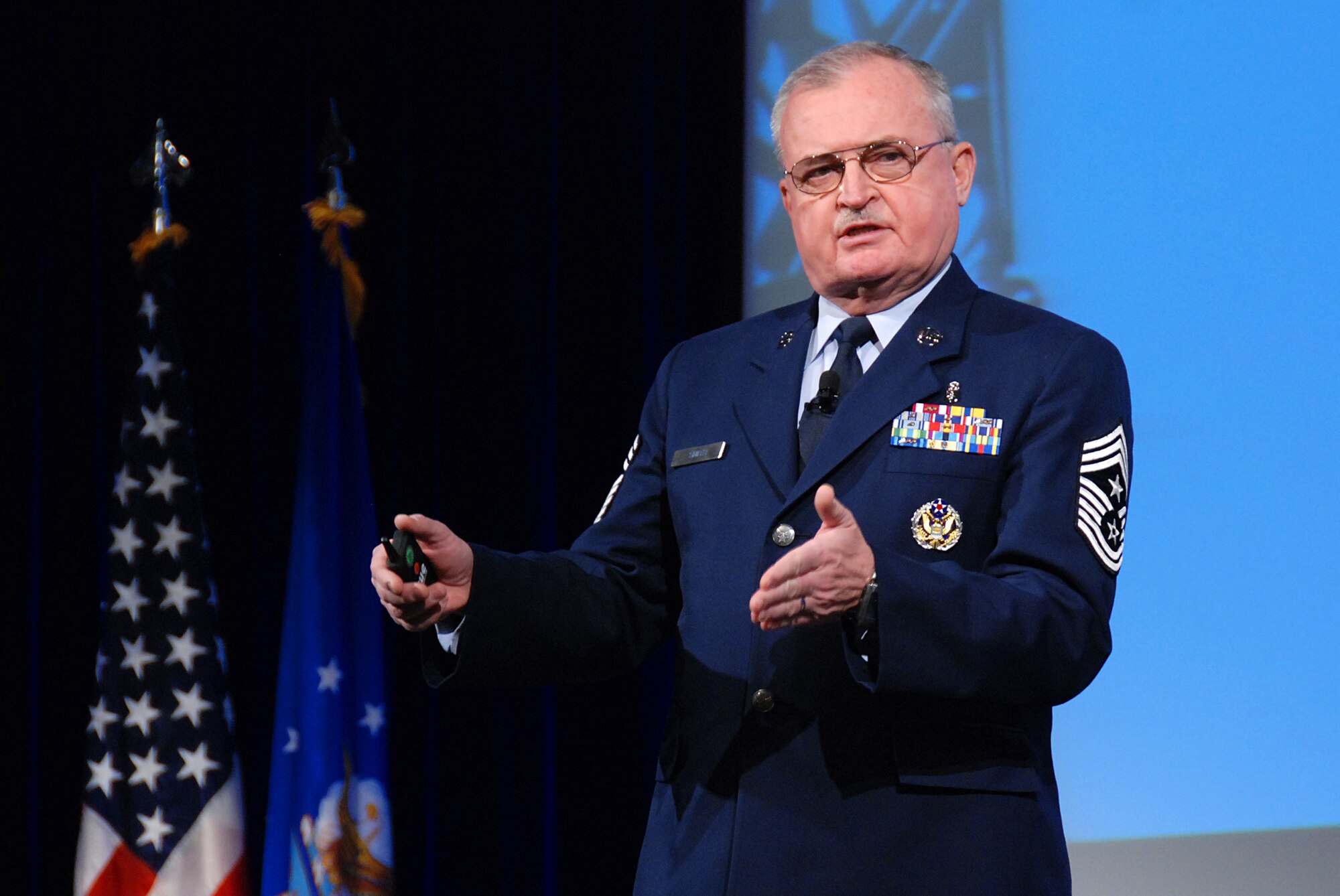 Chief Master Sgt. Richard Smith, command chief of the Air National Guard, talks to the Guard's senior officers and noncommissioned officers about the Hometown Heroes Salute recognition program Nov. 20 at the National Conference Center outside Washington. Smith, who has served as the senior enlisted member and advisor of the Air Guard's enlisted corps since 2004 and will soon retire after 37 years in the Guard. (Photo by Air Force Master Sgt. Mike R. Smith, National Guard Bureau)