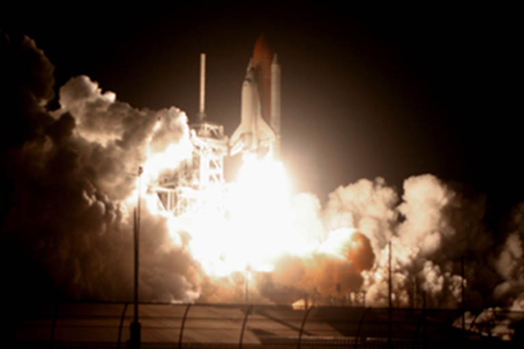 STS-126 launch of Space Shuttle Eneavour.  Photograph courtesy of Carleton Bailie
