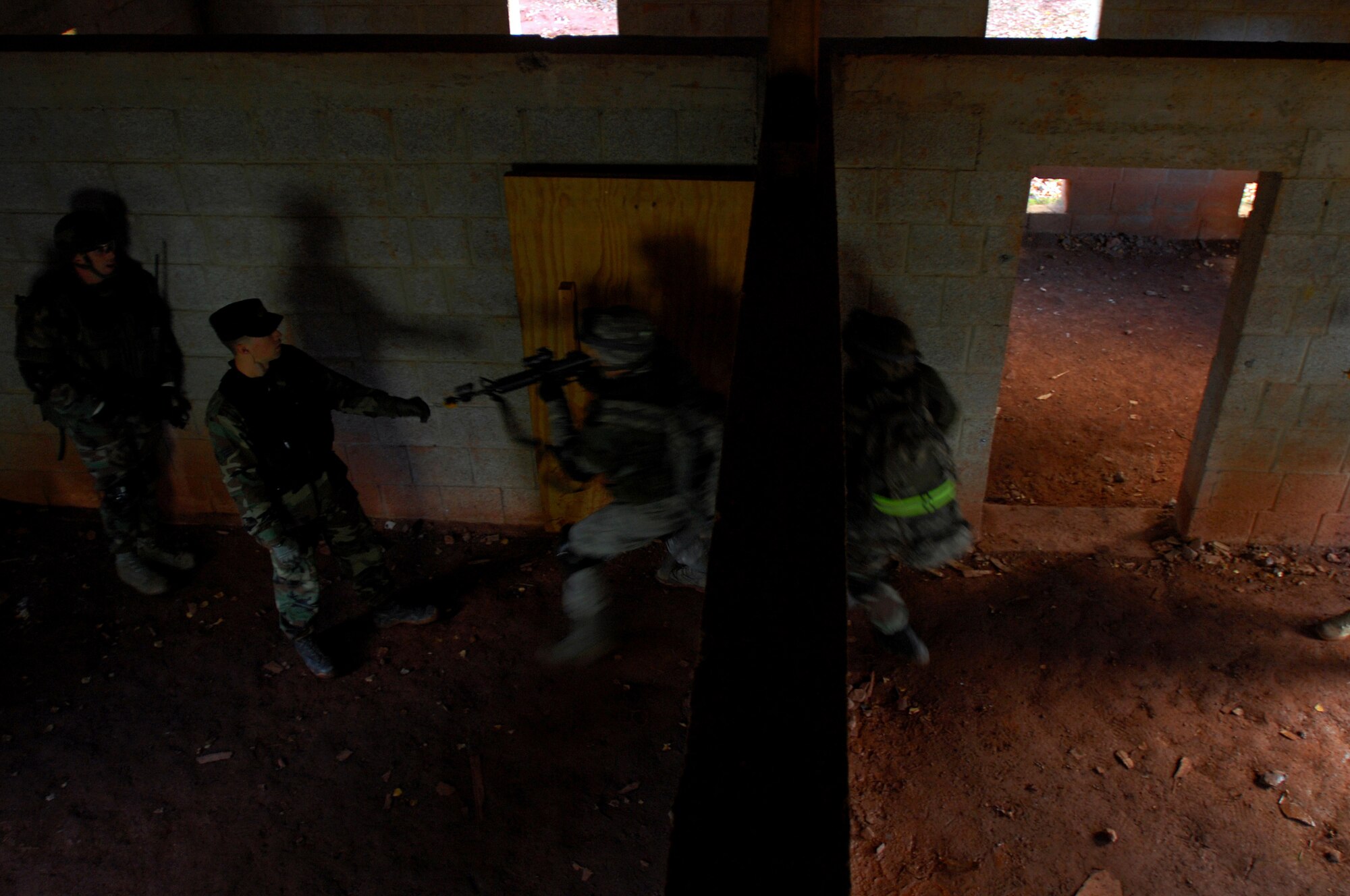 Security Forces Squadron members participate in urban operations as a part of a two-week long Creek Defender course, Nov. 17, 2008, Baumholder, Germany. (U.S. Air Force photo by Airman 1st Class Kenny Holston)