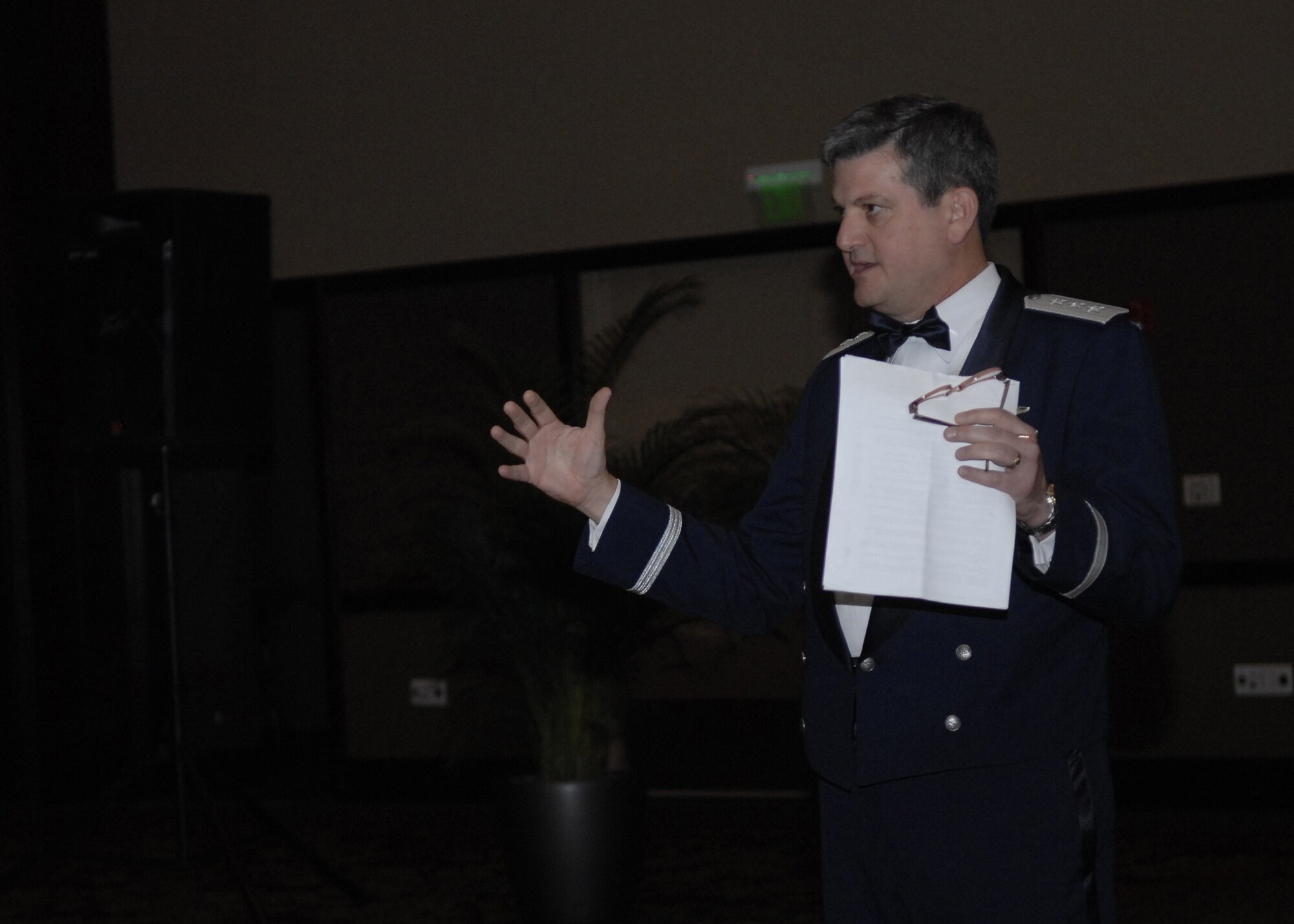 Lt. Gen. Vern "Rusty" Findley speaks to attendees at the annual Air Force Ball held at the North Charleston Convention Center Sept. 27. More than 1,000 Team Charleston members came together to celebrate the Air Force's 61st birthday. General Findley is the Air Mobility Command vice commander. (U.S. Air Force photo/Airman 1st Class Katie Gieratz)