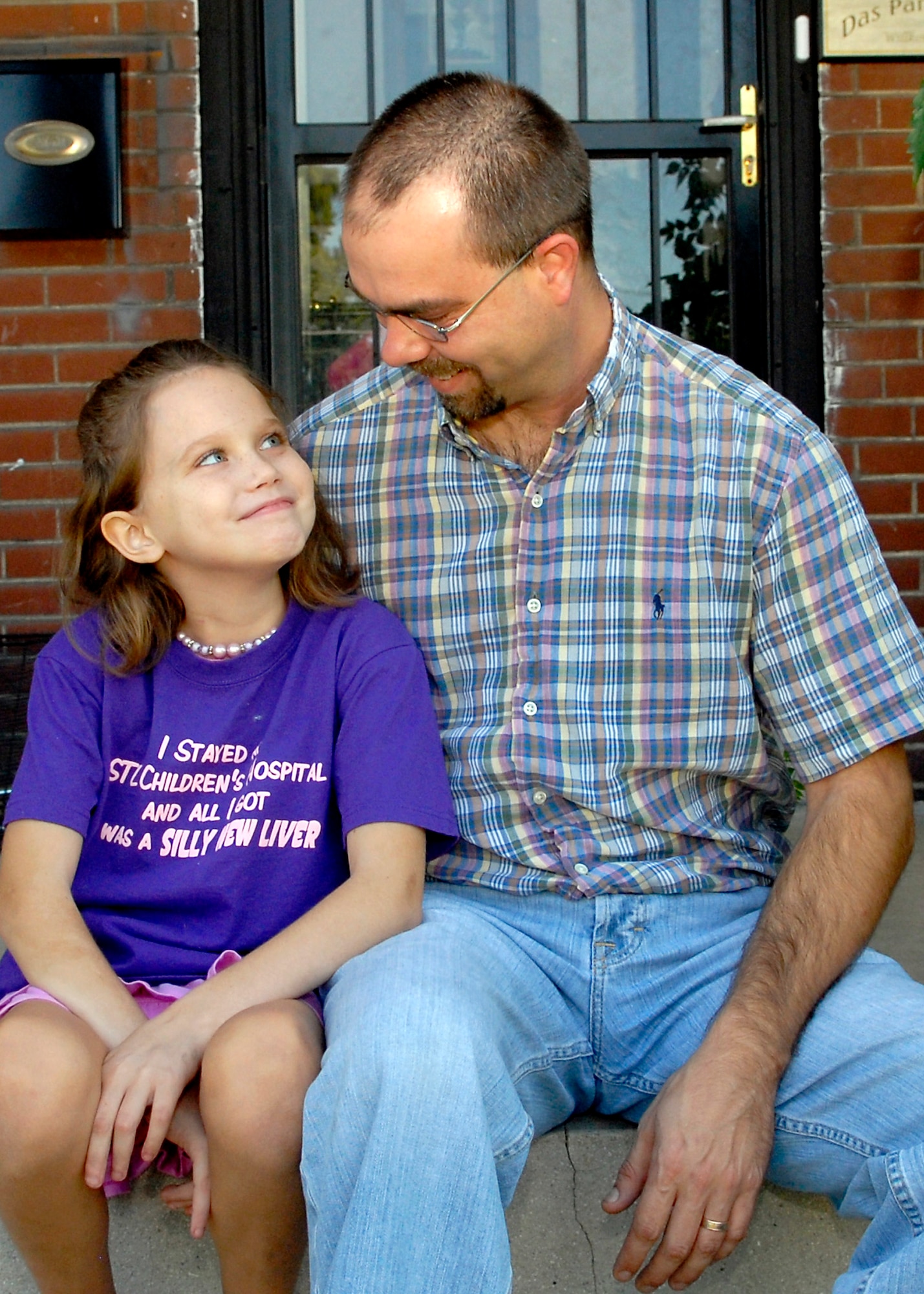 Rachael and her stepfather, Darren, enjoy spending time together.

(U.S. Air Force photo/Airman 1st Class Megan Gilliland)