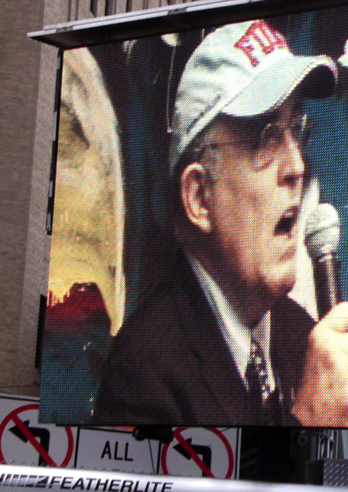Former New York City Mayor Rudy Guilliani gives a motivational speach during pre-event festivities for the Tunnel to Towers 5-kilomenter Run/Walk in New York City Sept. 28, 2008. The Tunnel to Towers 5-kilometer run/walk is a fundraiser in tribute to Stephen Siller, a New York City firefighter who gave his life on Sept. 11, 2001.  Siller ran from his vehicle in full firefighter gear from the Brooklyn Battery Tunnel to the World Trade Center when he heard of the disaster over his scanner. Siller had just come off duty and was headed for a round of golf. (U.S. Air Force Photo/Staff Sgt. Paul R. Evans)