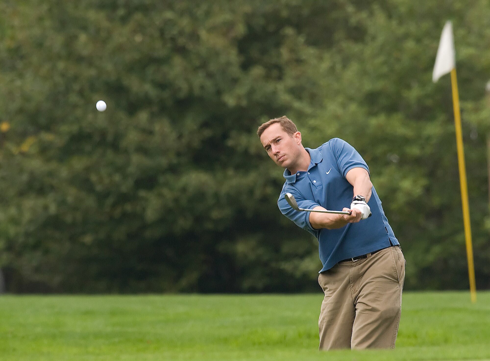 DOVER AIR FORCE BASE, Del. – Maj. Aaron Larose, 3rd Airlift Squadron, fires for the green Sept. 30 at the Eagles Creek Golf Course for the 2008 Golf Championship. The 3rd AS won second place. (U.S. Air Force photo/Tom Randle)