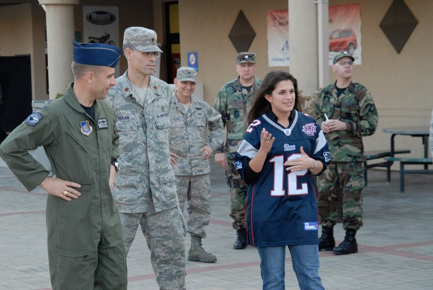USAF Lt. Brittany Longo, Componant Project Officer for all USAF members on the Korean penensula (right), speaks at the kickoff of the Combined Federal Compaign  at Kunsan Air Base, S. Korea, 01 October 2008. (U.S. Air Force photo/Staff Sgt. Jason Colbert)