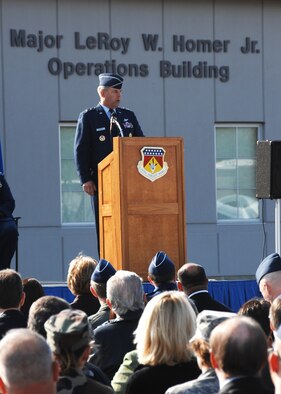 WRIGHT-PATTERSON AFB, Ohio -- Maj. Gen. Robert E. Duignan, Fourth Air Force commander, remembers the life and service of Maj. LeRoy W. Homer, Jr., during the dedication of the 445th Airlift Wing’s Operations Building Oct. 4, 2008.  Maj. Homer, who had been assigned to the 445th Airlift Wing from 1995 to 2000, died Sept. 11, 2001, while serving as the first officer on United Airlines Flight 93.  (Air Force photo/Ben Strasser) 