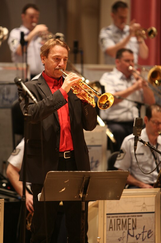 Trumpet Soloist Allen Vizzutti plays with the Air Force Band Oct. 3, during a recording session as part of the Band’s Jazz Heritage Series.  Vizzutti would later perform in a free concert with the Band at George Washington University’s Lisner auditorium. (courtesy photo)