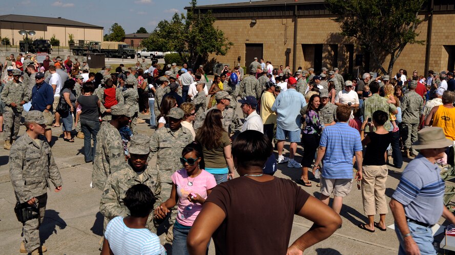 MOODY AIR FORCE BASE, Ga. -- Family members, friends and co-workers gather here Oct. 4 to welcome home the 822nd Security Forces Squadron from a deployment to Iraq. (U.S. Air Force photo by Senior Airman Brittany Barker)