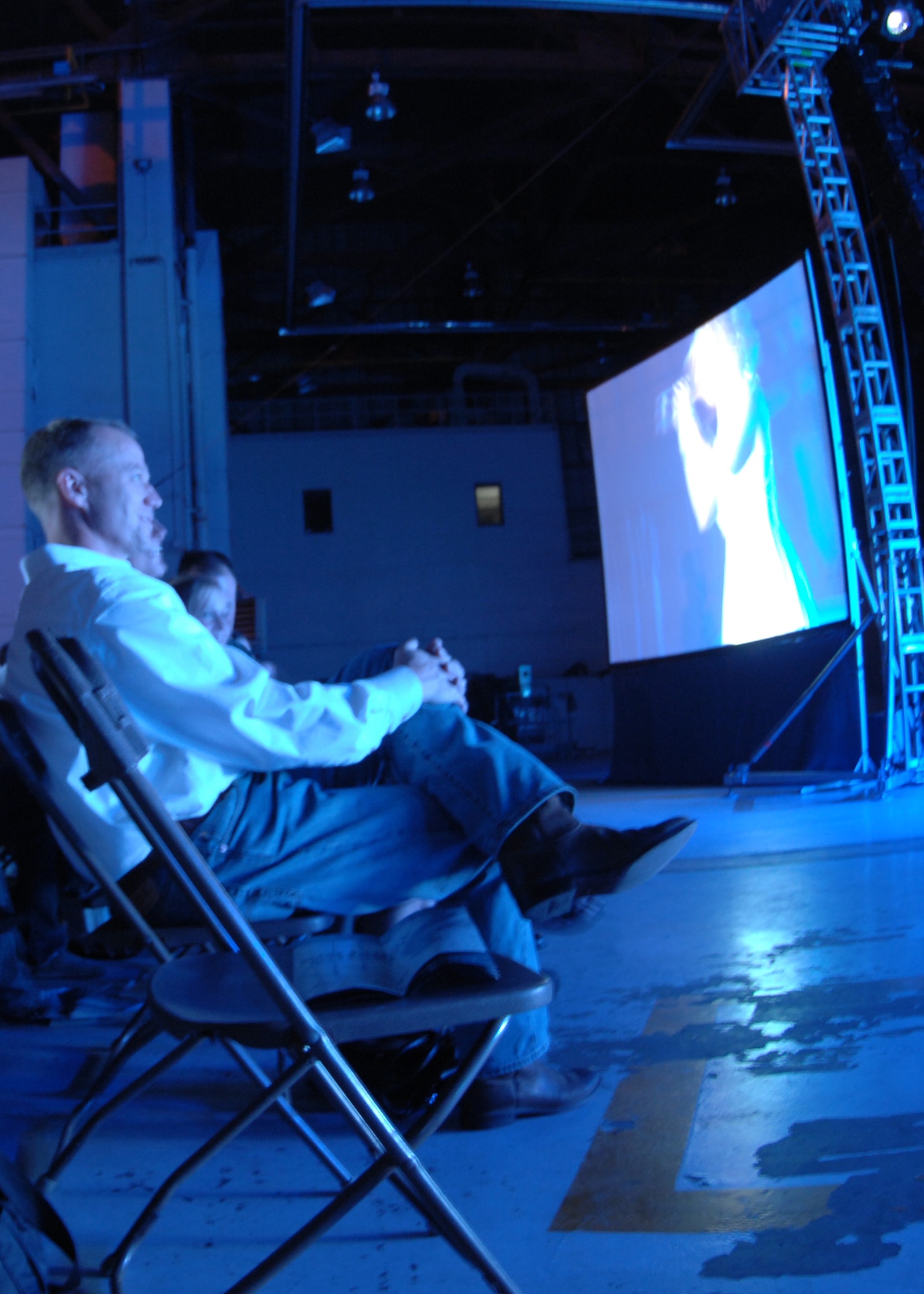 Colonel Mark D. Kelly, 4th Fighter Wing commander, is the lucky recipient of the Happy Birthday song sung by “Marilyn Monroe,” a Tops in Blue Performer, in the 916th Air Refueling Wing hanger here on Seymour Johnson Air Force Base, N.C., Oct. 14, 2008. Tops in Blue is comprised of 35 performers that travel to Air Force bases worldwide. (U.S. Air Force Photo by Airman 1st Class Rae A. Perry)