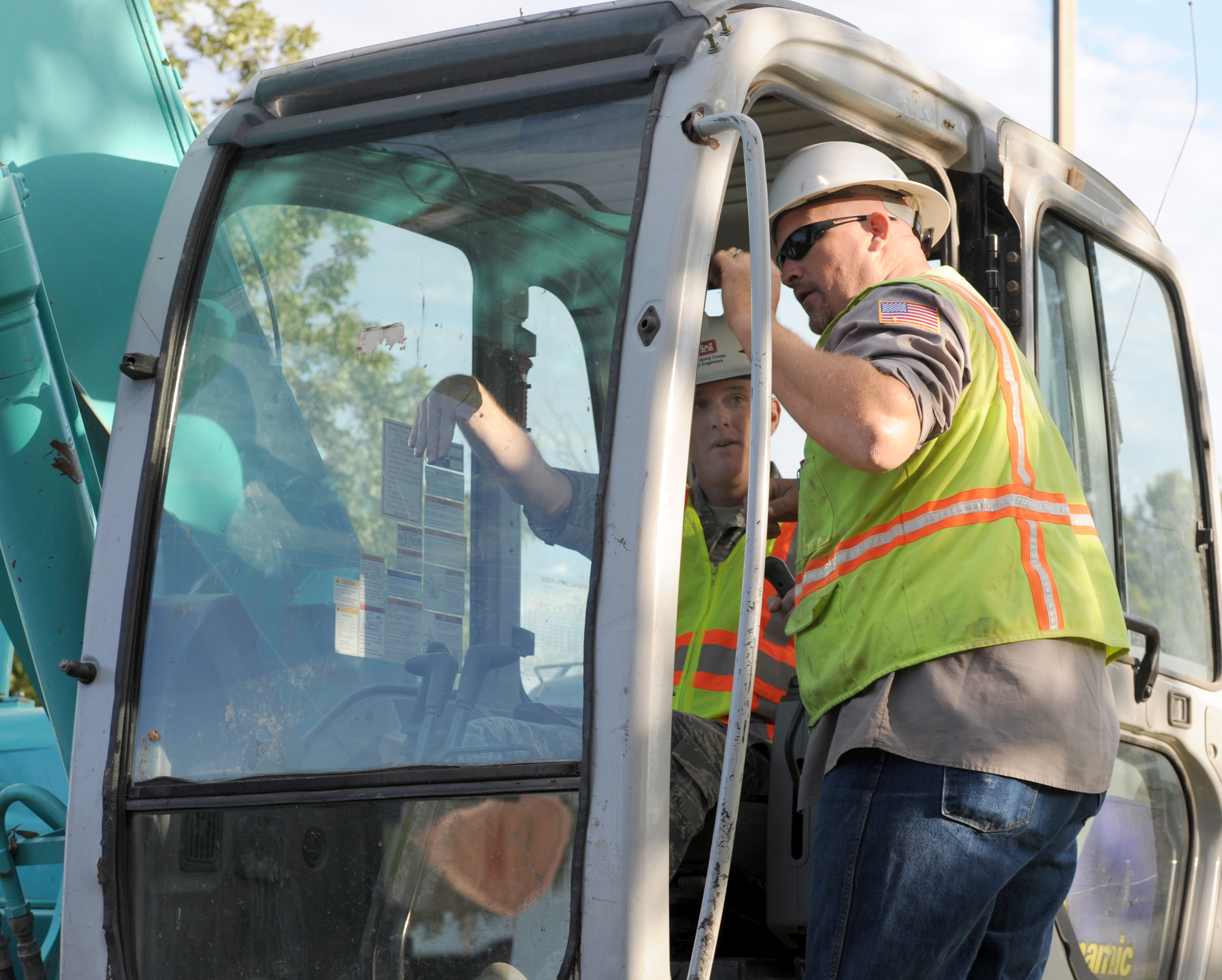 Colonel Gass helps demolish old housing > Dyess Air Force Base