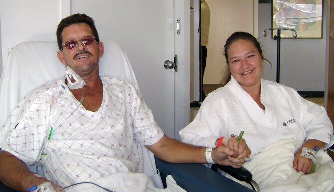 Master Sgt. Laura Perry, an air reserve technician with Air Force Reserve Command's 512th Civil Engineer Squadron at Dover Air Force Base, Del., donated her kidney to her fiance' and fellow squadron member Staff Sgt. Mark Shortt Sept. 22 at John Hopkins Hospital, Baltimore, Md. In August 2007, Sergeant Shortt was diagnosed with acute renal failure, meaning his kidneys lost the ability to filter waste products from the blood and regulate the body's fluid balance. (U.S. Air Force photo/Tech. Sgt. Donna Miranda)