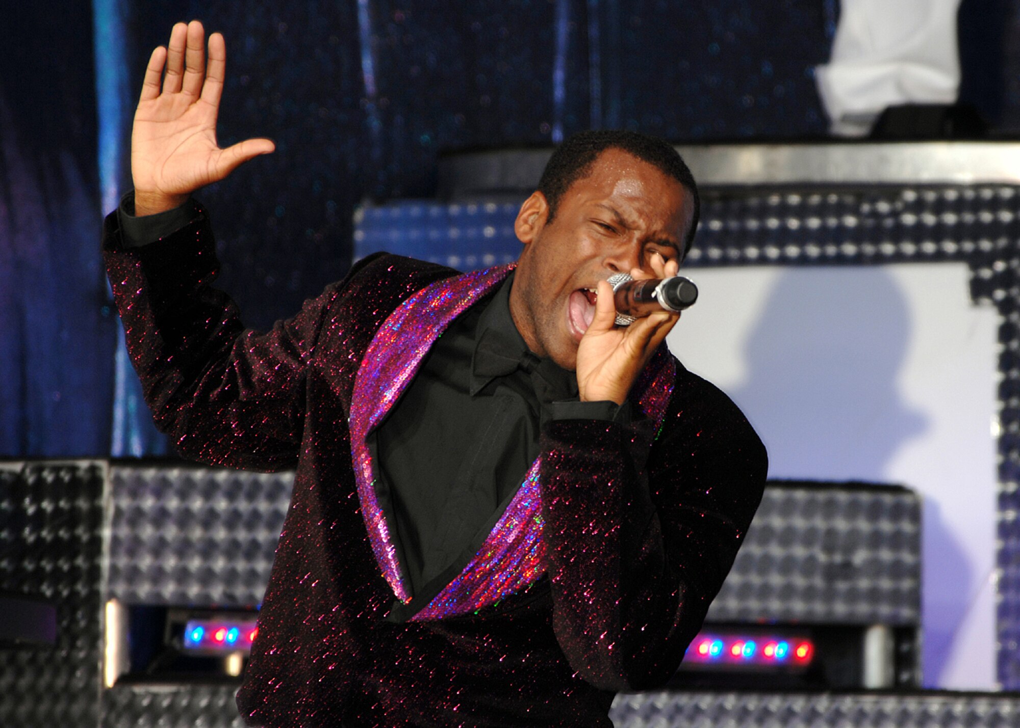 MOODY AIR FORCE BASE, Ga. – Airman 1st Class Tommie Crutcher performs during the Tops in Blue World Tour ’08 Deja Blue performance at Wild Adventures Theme Park for military personnel Oct. 19. The Tops in Blue World Tour ’08 will travel throughout the world performing for military members, dependents and retirees. (U.S. Air Force photo by Airman Joshua Green)