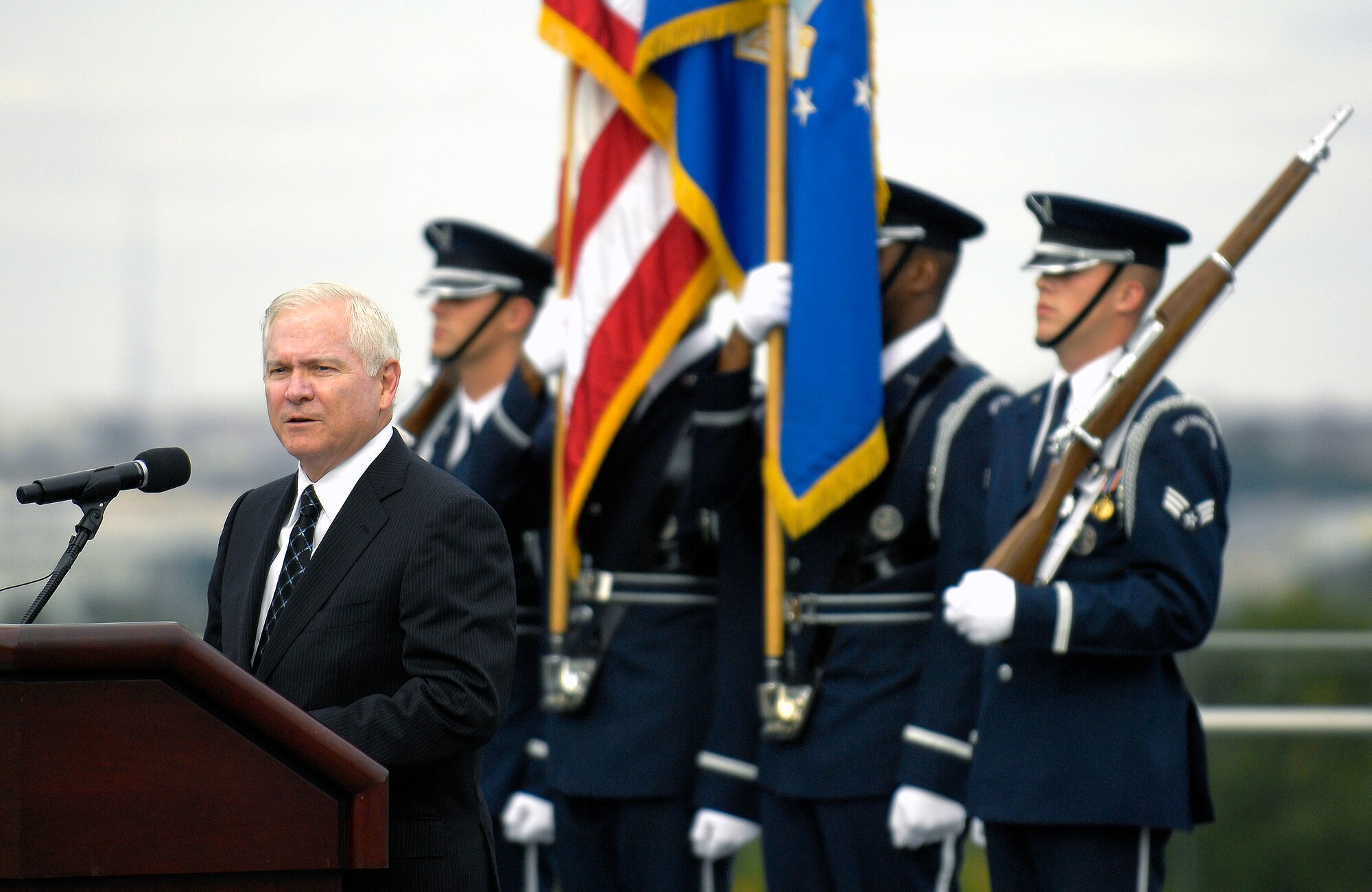 U.S. Defense Secretary Robert M. Gates gives his remarks prior to Secretary of the Air Force Michael B. Donley's swearing in by Secretary Gates at the Air Force Memorial in Arlington, Va., Oct. 17. (Department of Defense photo/Tech. Sgt. Jerry Morrison)