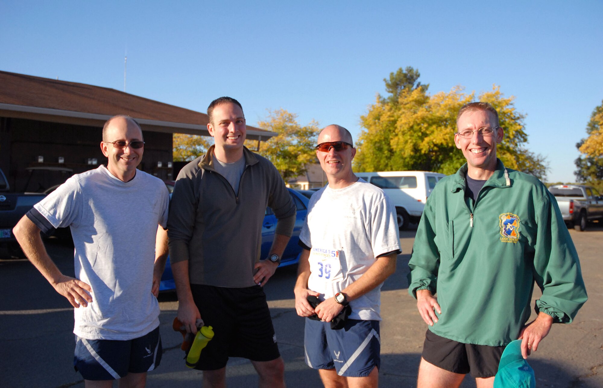 BEALE AIR FORCE BASE, Calif. -- The 940th Air Refueling Wing relay race team placed a respectable fifth place in this year's event Oct. 22, 2008. The team has taken first in past events, but this was the first year for this team running together. The Recce Challenge Adventure Series, sponsored by the 9th Reconnaissance Wing Services Squadron, consisted of a road and trail portion for a 10K race run in relays. Pictured from the left are: Lt. Col. Lew Harding, 940th ARW chief of safety, Capt. Chris Cheshire, 13th Reconnaissance Squadron, Col. Jon Ellis, 940th operations group commander, and Technical Sgt. Alex Roberson, 13th RS. Missing from the photo is Capt. Brandon Stepp, 940th Logistics Readiness Squadron commander, and team leader. (U.S. Air Force photo/Ellen L. Hatfield)