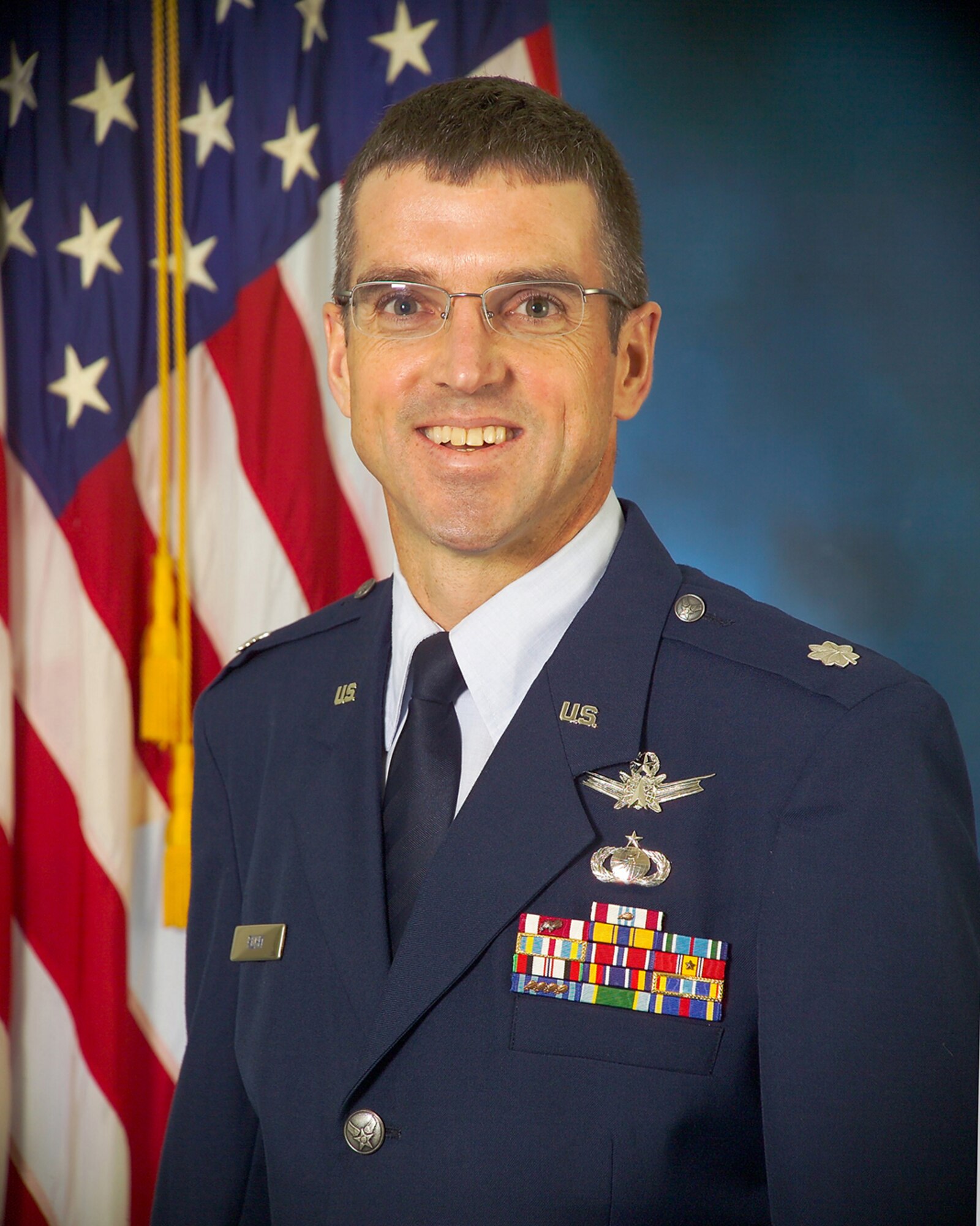 HANSCOM AIR FORCE BASE, Mass. - Lt. Col. Brian Ruhm of the 350th Electronic Systems Wing was the winner of the Lt. Gen. John W. O’Neill Award in the Lieutenant Colonel and above category at the Shiely, Wright and O’Neill Awards Banquet on Oct. 29 at the Minuteman Club. (U.S. Air Force photo)