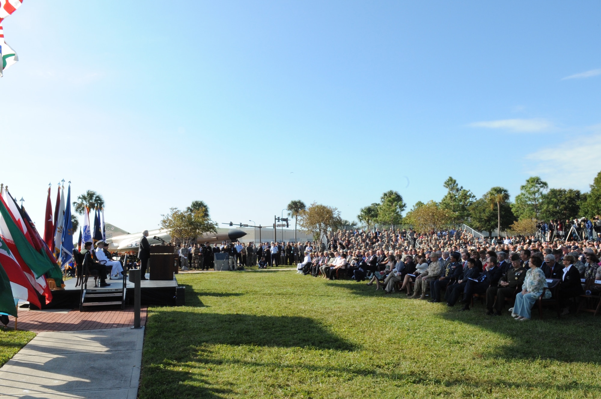 Secretary of Defense Robert M. Gates addresses the crowd during the U.S. Central Command change of command ceremony Oct. 31 at MacDill Air Force Base, Fla.  During the ceremony, Army Gen. David H. Petraeus assumed command of U.S. Central Command from acting commander Army Lt. Gen. Martin E. Dempsey.  (U.S. Air Force photo/Tech. Sgt. Sean M. White)