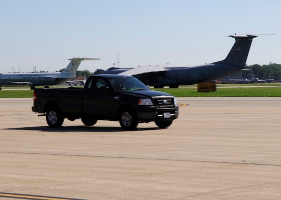 Airfield Driving Becomes Standardized > Scott Air Force Base > Article ...