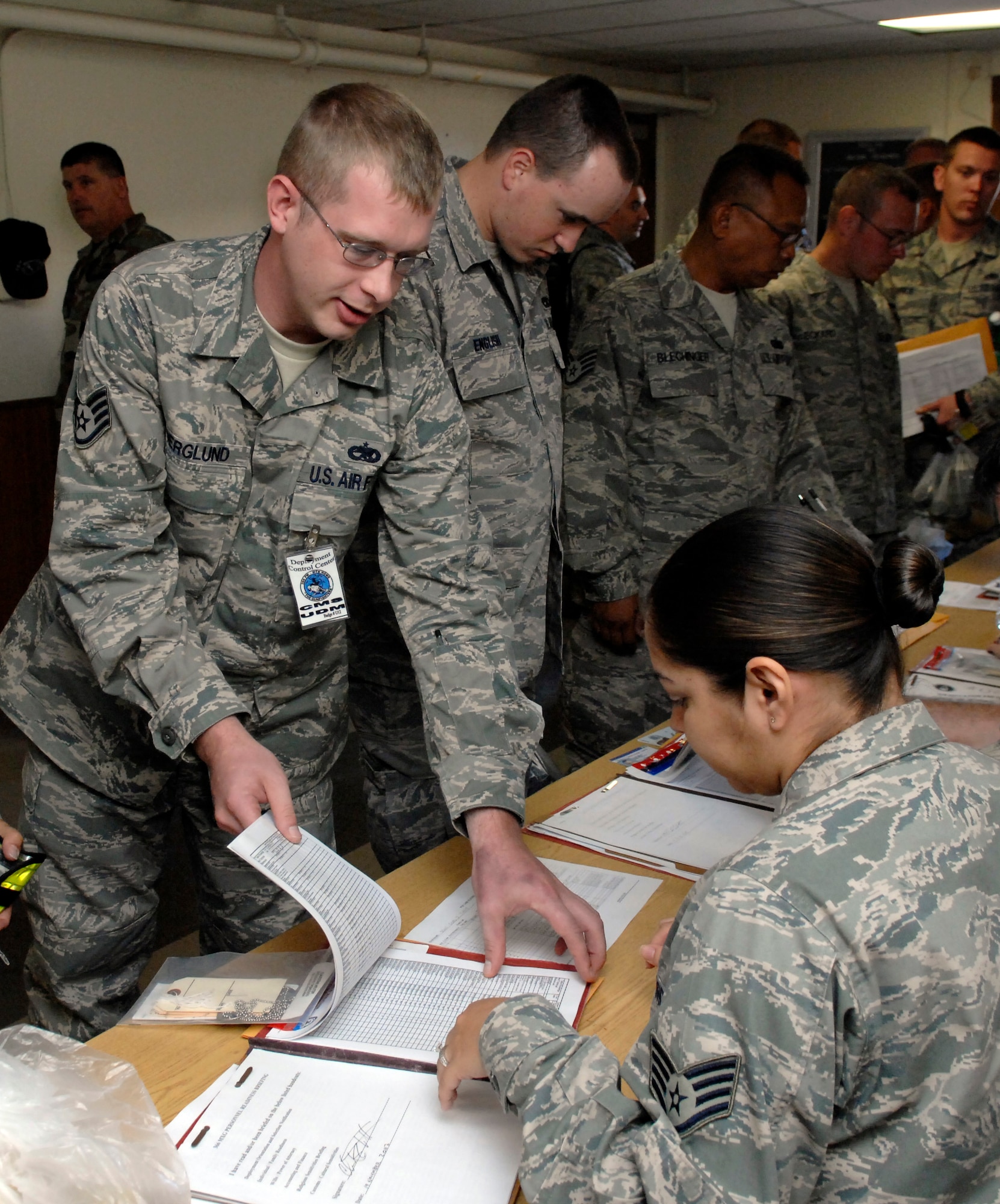 Gunfighters deploy to southwest Asia > Mountain Home Air Force Base