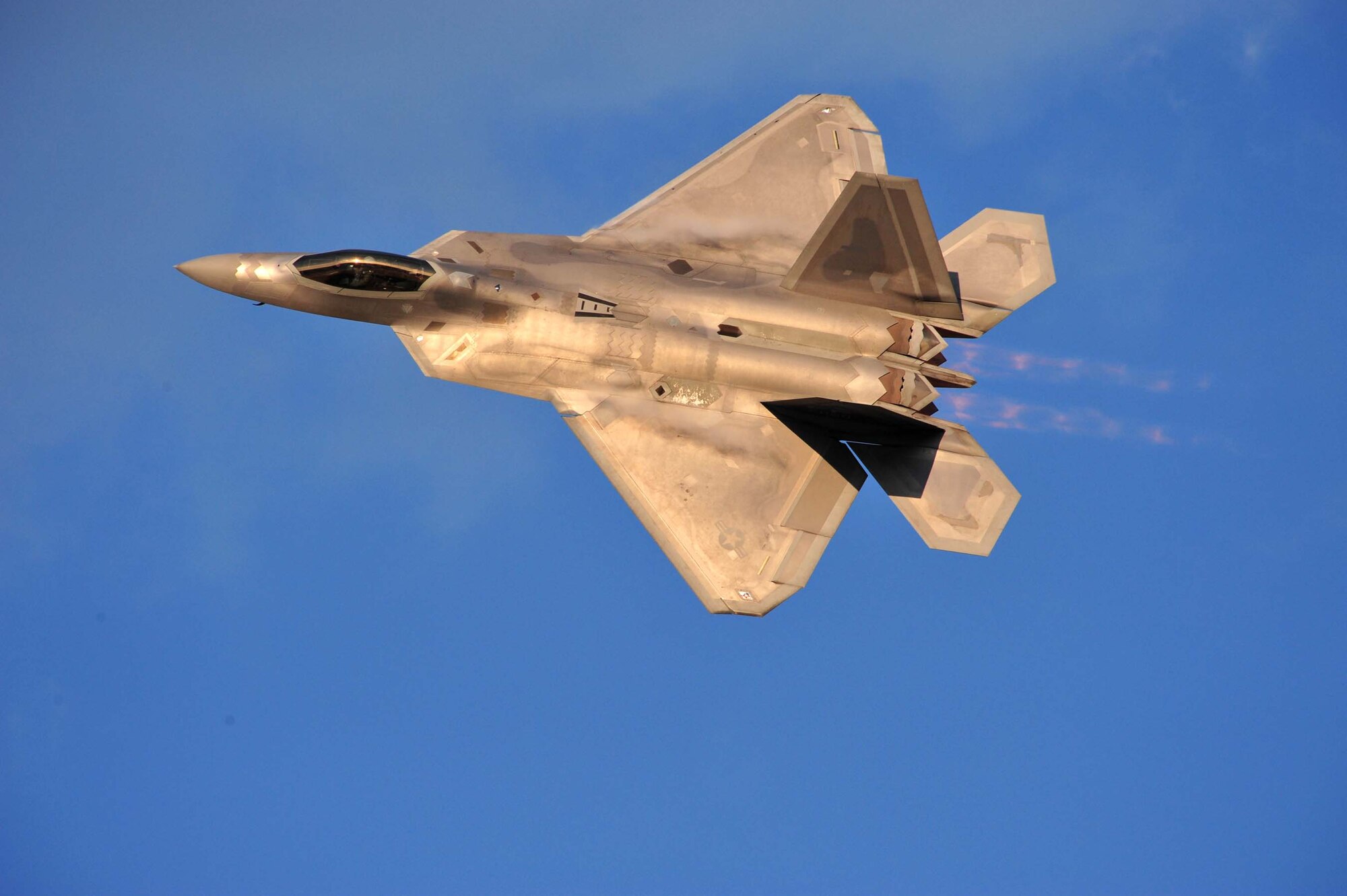 SHAW AIR FORCE BASE, S.C. -- An F-22 Raptor arrives at Shaw Sept. 4 to participate in ShawFest 2008 Sept. 6. ShawFest is a tribute to Sumter and local communities for their support of military personnel serving at Shaw Air Force Base. (U.S. Air Force photo/Tech. Sgt. Josef Cole)