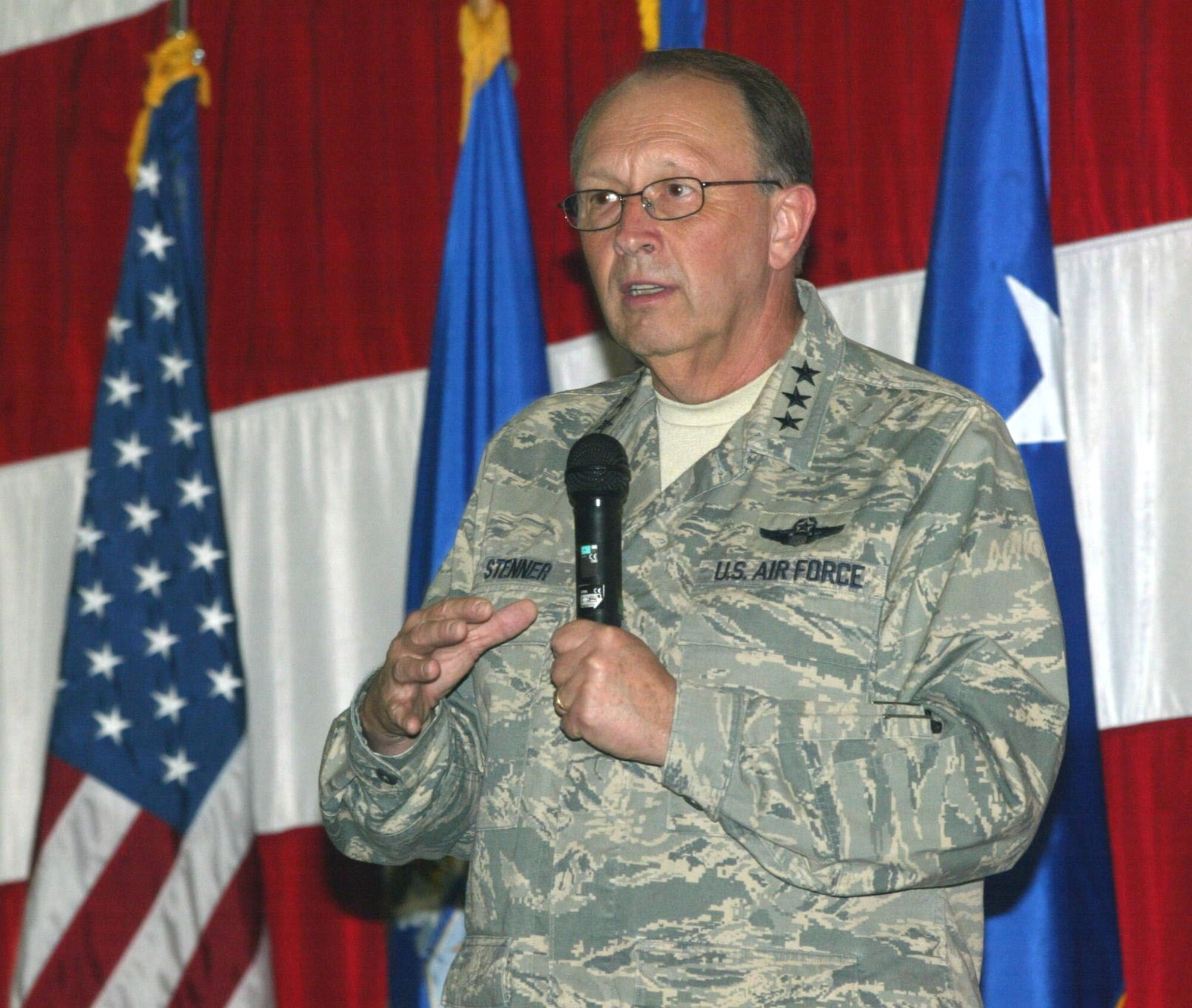 Lt. Gen. Charles E. Stenner Jr., the Chief of the Air Force Reserve at the Headquarters of the U.S. Air Force, speaks and aswers questions at a commander's call to express the plans being made for the future of the Air Force Reserve. 