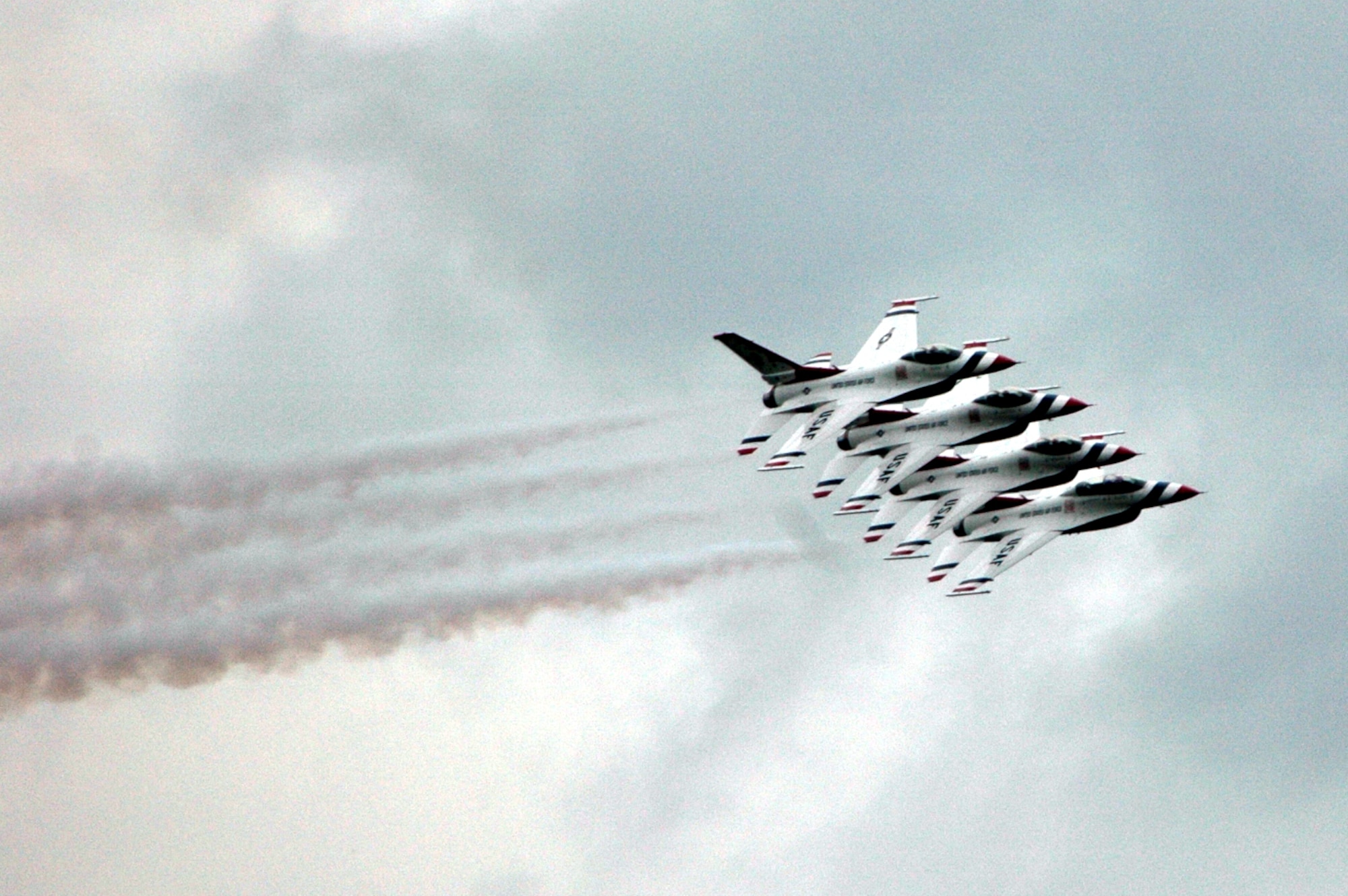 WESTOVER AIR RESERVE BASE, Mass. -- Despite the ominous morning clouds and the threat of huricane Hanna, Saturday's air show performers were able to fly and they were met with loud applause from on-lookers.  Today's show will feature the U.S. Air Force Thunderbirds,the U.S. Navy F-18 Super Hornet demonstration team and other aerobatic performers.  Gates open at 8 a.m. and the show starts at 9 a.m.  The air show is free and open to the public.