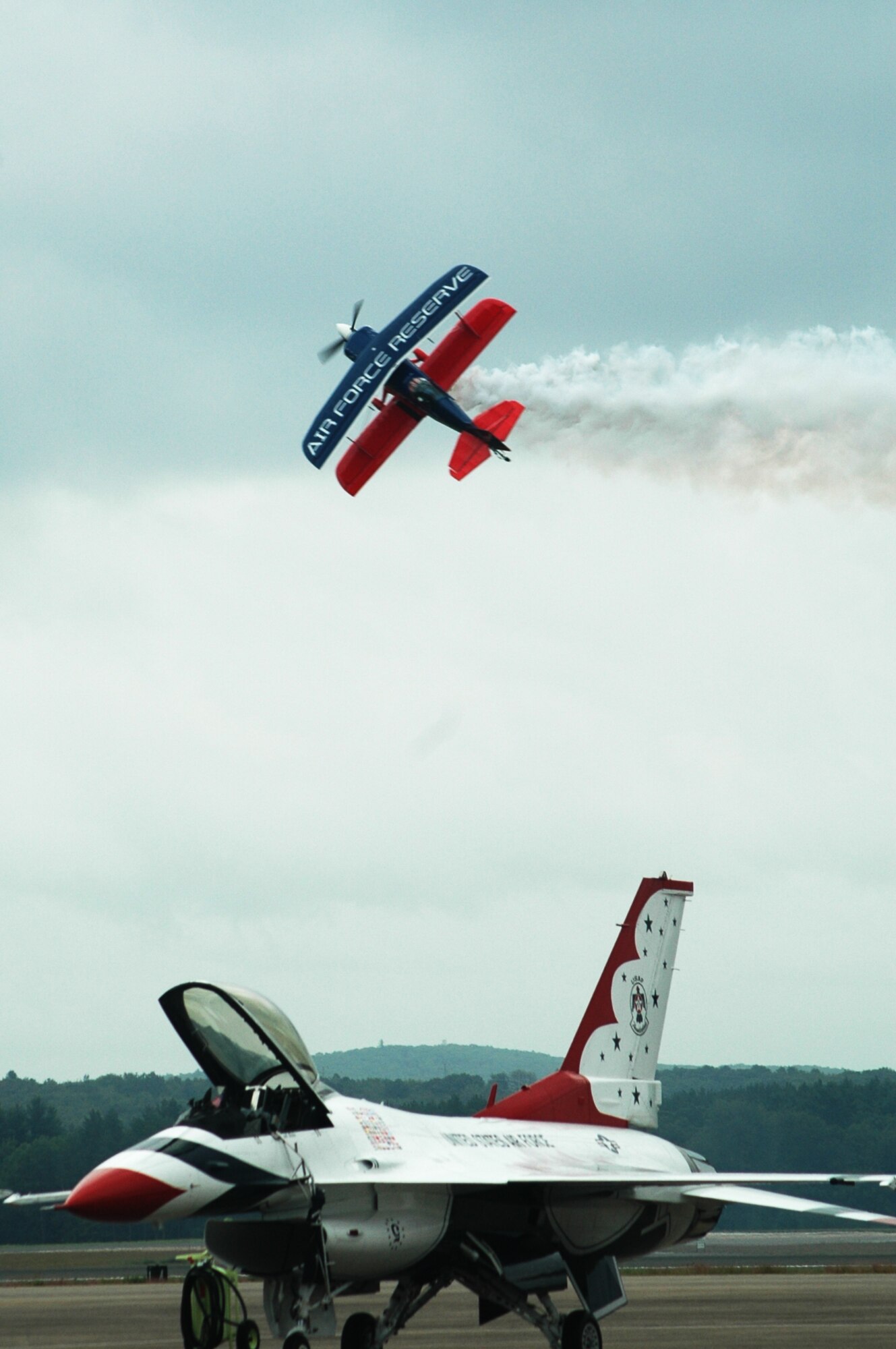WESTOVER AIR RESERVE BASE, Mass. -- Despite the ominous morning clouds and the threat of huricane Hannah, Saturday's air show performers were able to fly and they were met with loud applause from on-lookers.  Today's show will feature the U.S. Air Force Thunderbirds,the U.S. Navy F-18 Super Hornet demonstration team and other aerobatic performers.  Gates open at 8 a.m. and the show starts at 9 a.m.  The air show is free and open to the public.
