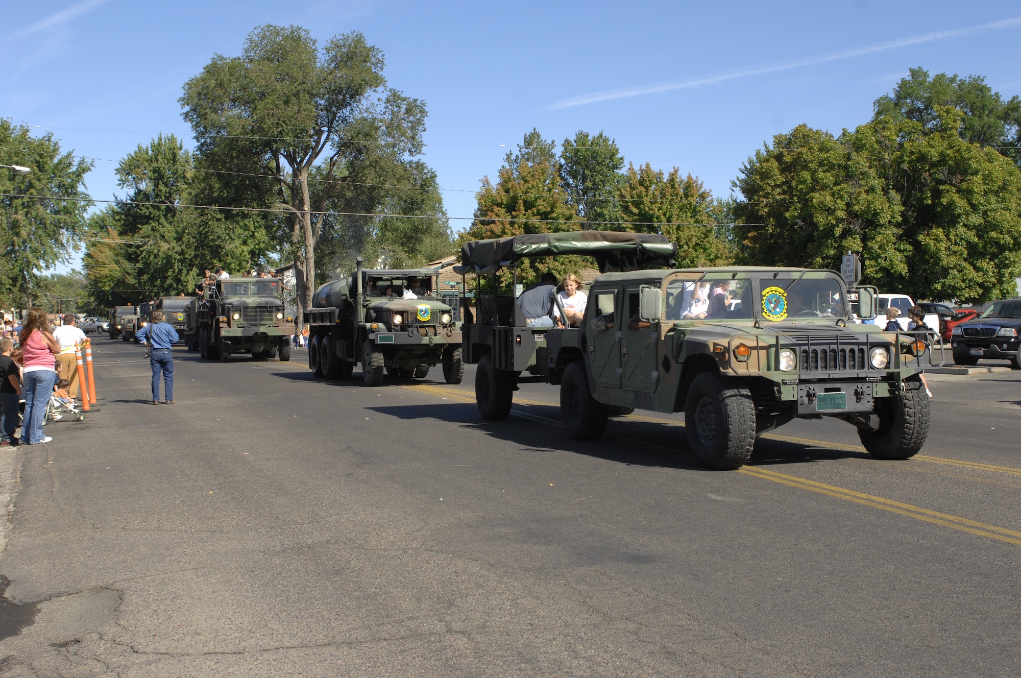 MOUNTAIN HOME AIR FORCE BASE, Idaho - The 726th Air Control Squadron was one of more than 100 entries into the Air Force Appreciation Day parade in Mountain Home Sept. 6.This was the 48th Annual AFAD celebration, which celebrates the friendship and partnership between the community and base. (U.S. Air Force photo/ Airman Deborah Young)