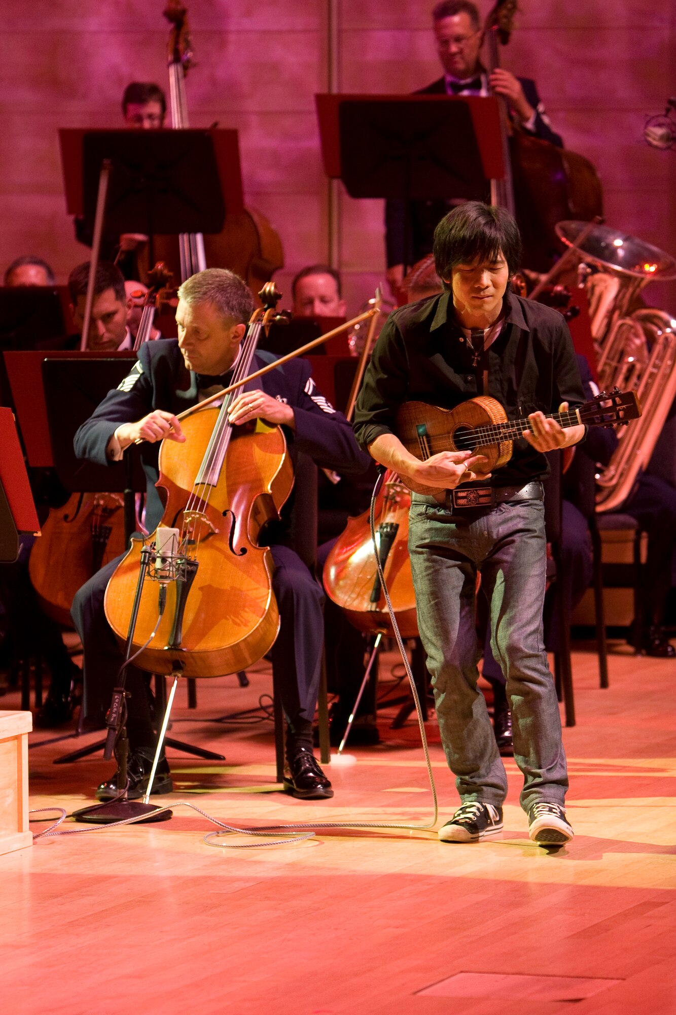 Ukulele master Jake Shimabukuro performed mesmerized the audience with his version of “While My Guitar Gently Weeps” as part of the U.S. Air Force Band television special titled “America’s Veterans: A Musical Tribute.” The show was taped at the Music Center at Strathmore in North Bethesda, Md., and will air nationally on public television and overseas on American Forces Network over the Veterans Day holiday. Also appearing on the program are two-time Grammy Award-winner Patti LaBelle, country music superstar Clint Black and Academy Award-winning Actor Cliff Robertson.