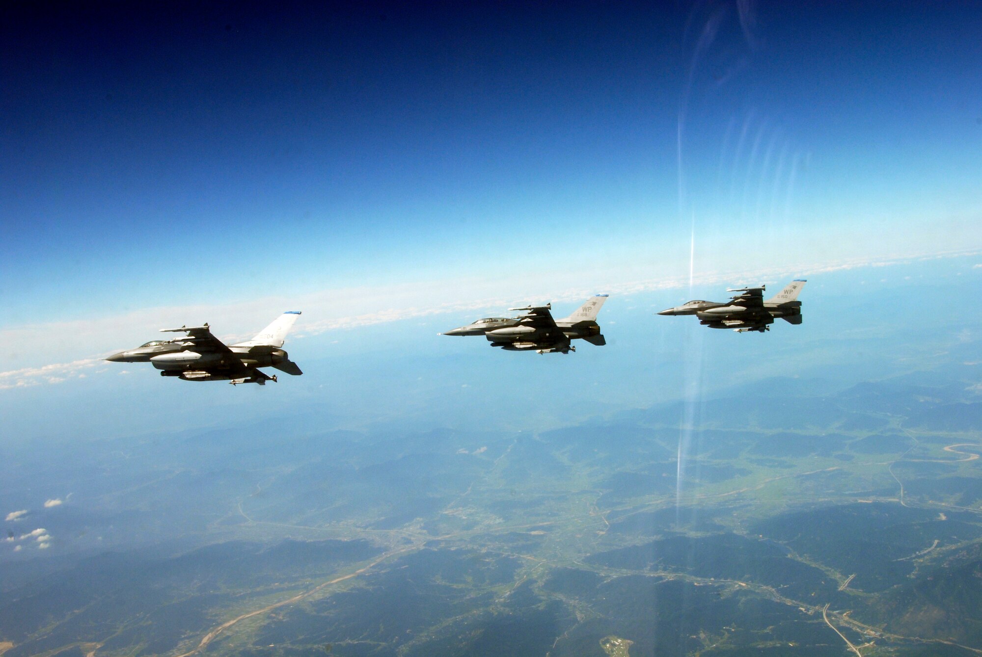 KUNSAN AIR BASE, Republic of Korea--Republic of Korea Air Force Lt. Gen. Cho Won Kun, Air Force Operations Center commander, flies with the 35th Fighter Squadion out of Kunsan Air Base Sept. 10.(U.S. Air Force photo by Tech Sgt. John Cronin)