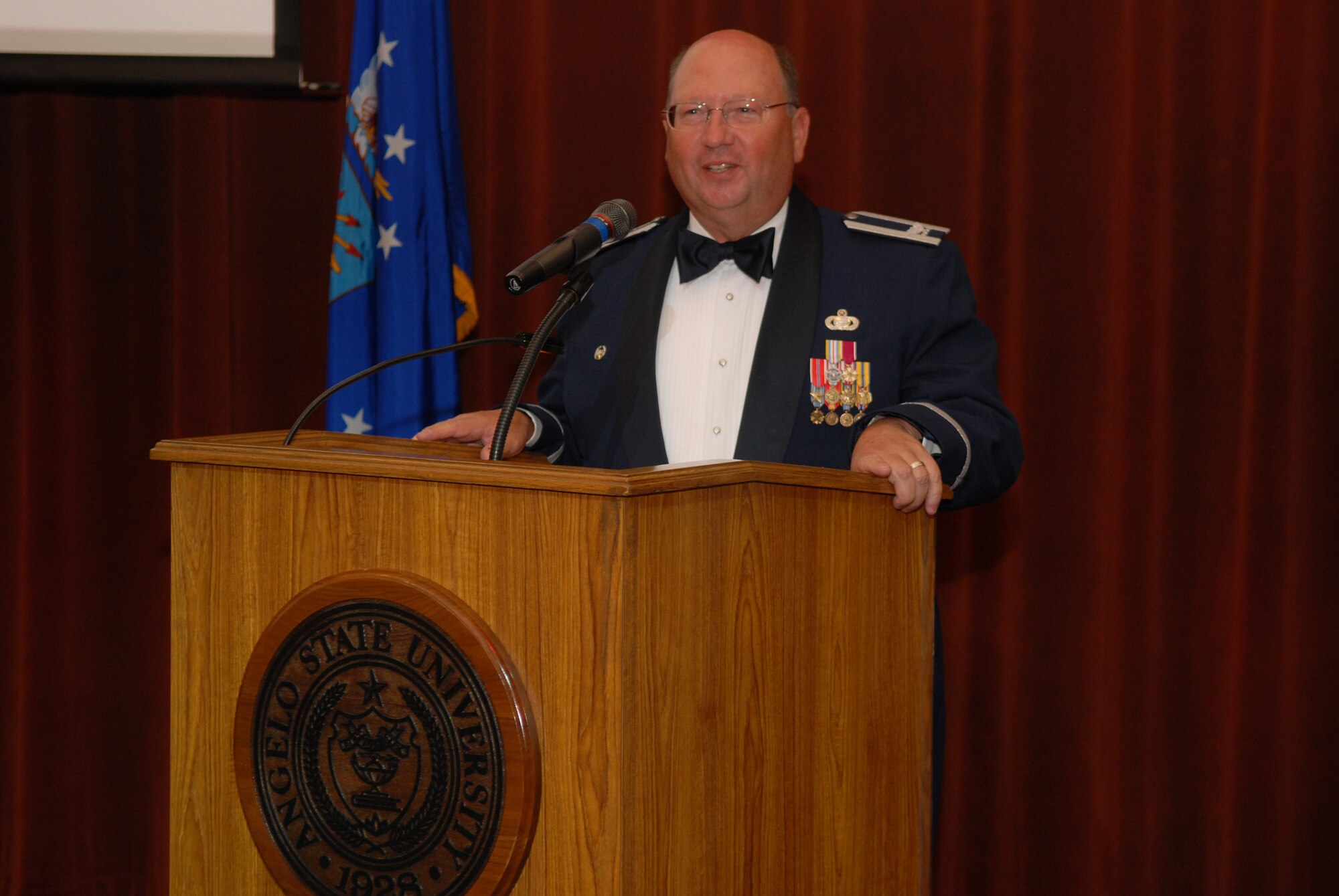 Col. Richard Ayres, 17th Training Wing commander, gives remarks at the 2008 Air Force Ball Sept. 12 at the C.J. Davidson Conference Center at Angelo State University. (U.S. Air Force photo by Senior Airman Kasabyan Musal)