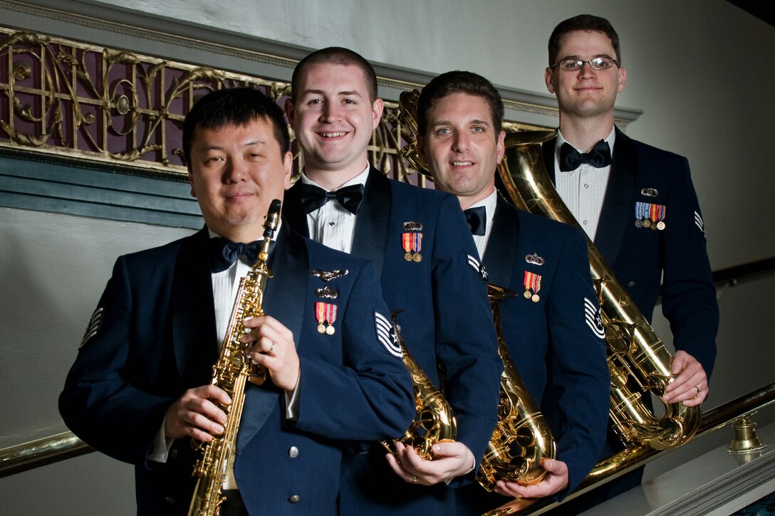 560th_AF_Band_Saxophone