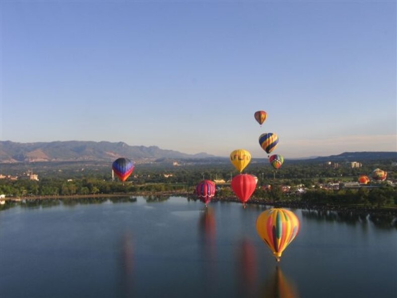 The 302nd Airlift Wing’s Air Force Reserve recruiters went to lofty heights at this year’s Colorado Springs Balloon Fest in hopes of elevating Reserve Recruiting accessions. (Photos/Louise Rasmussen)